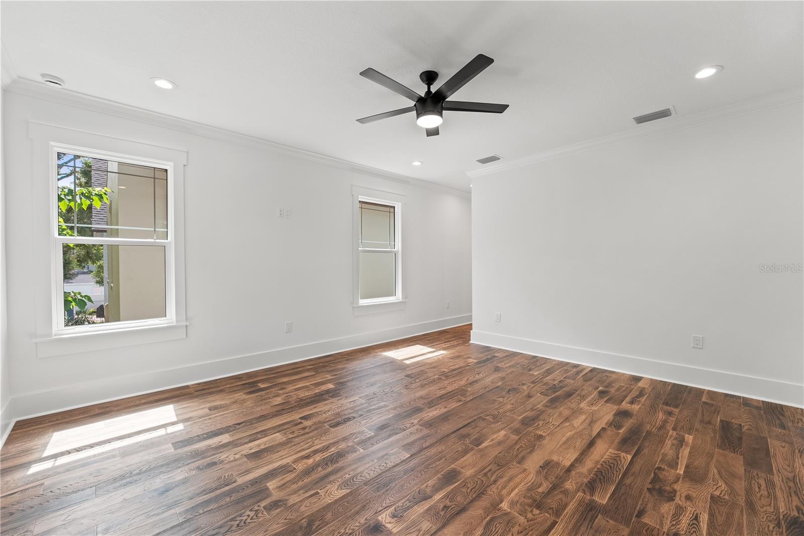 Image 35 of 44 For 115 Hiawatha Street 1-2