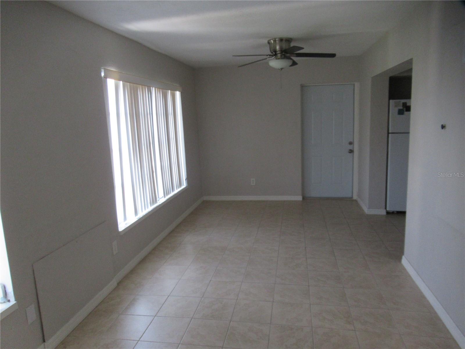 Image 15 of 21 For 2001 World Parkway Boulevard 49