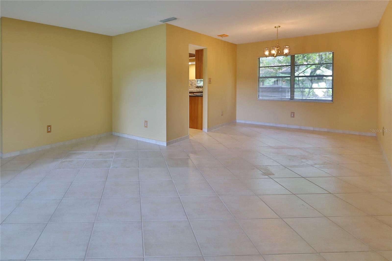 Image 6 of 31 For 16813 Rolling Rock Drive