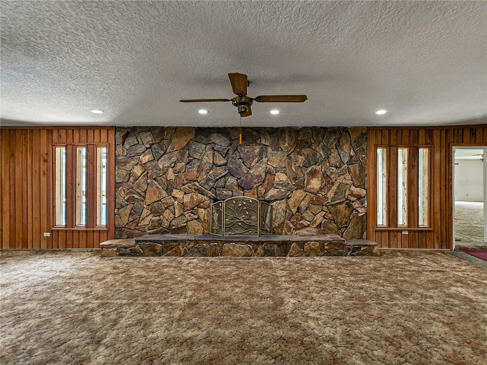 Image 17 of 93 For 17127 Bridlepath Court