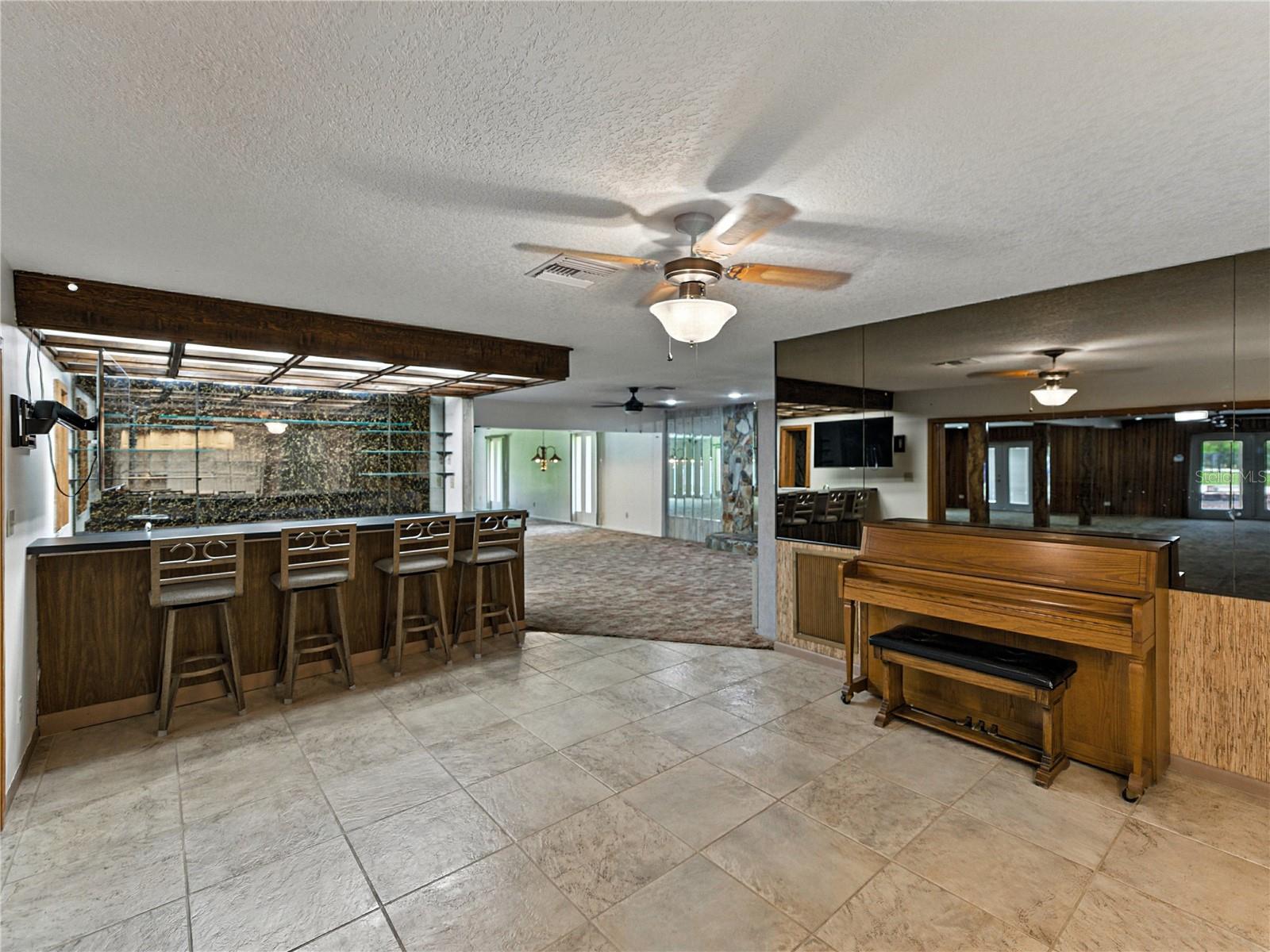 Image 27 of 93 For 17127 Bridlepath Court