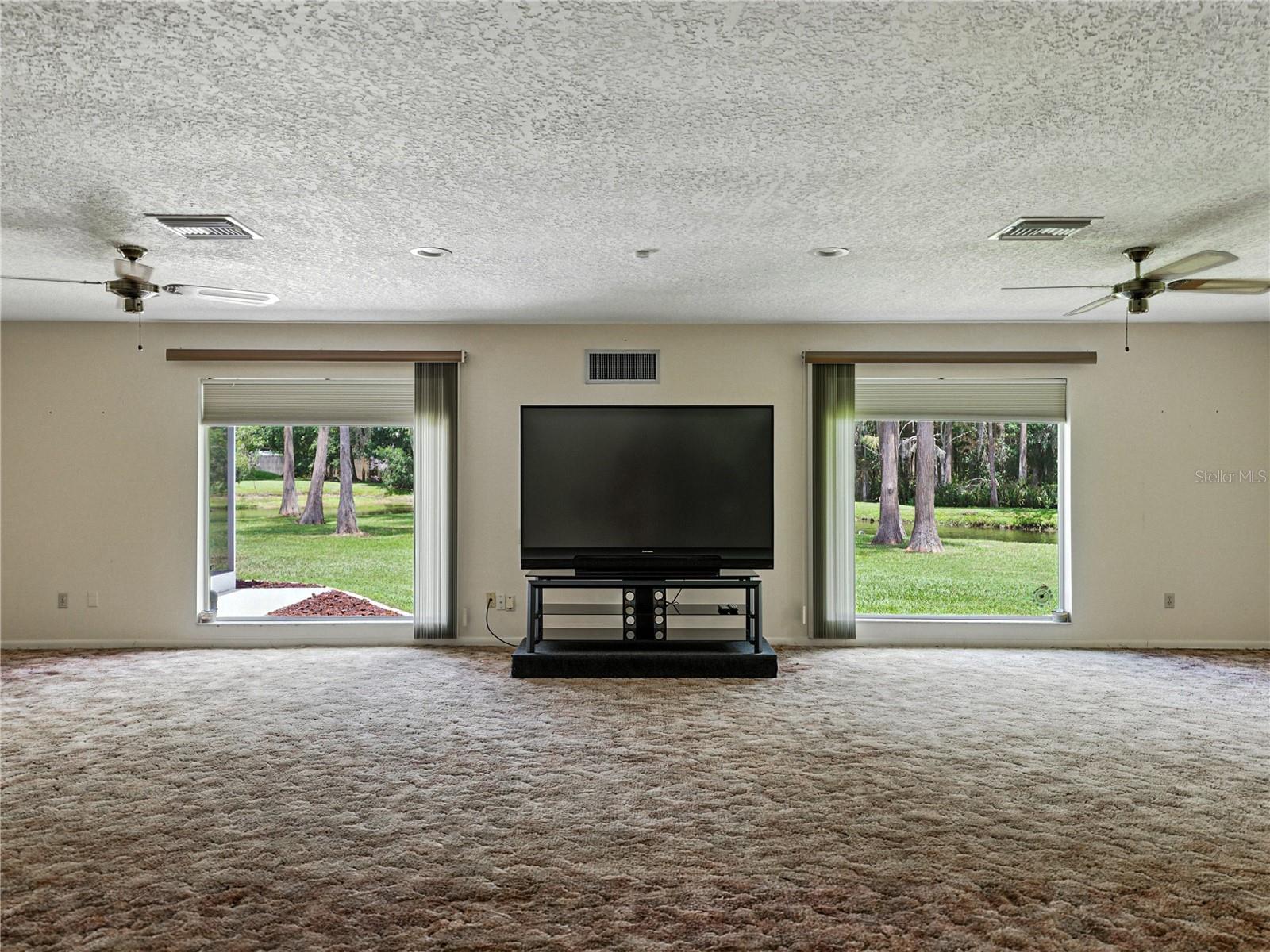 Image 38 of 93 For 17127 Bridlepath Court