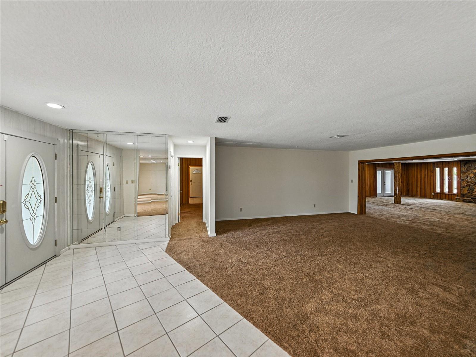 Image 39 of 93 For 17127 Bridlepath Court