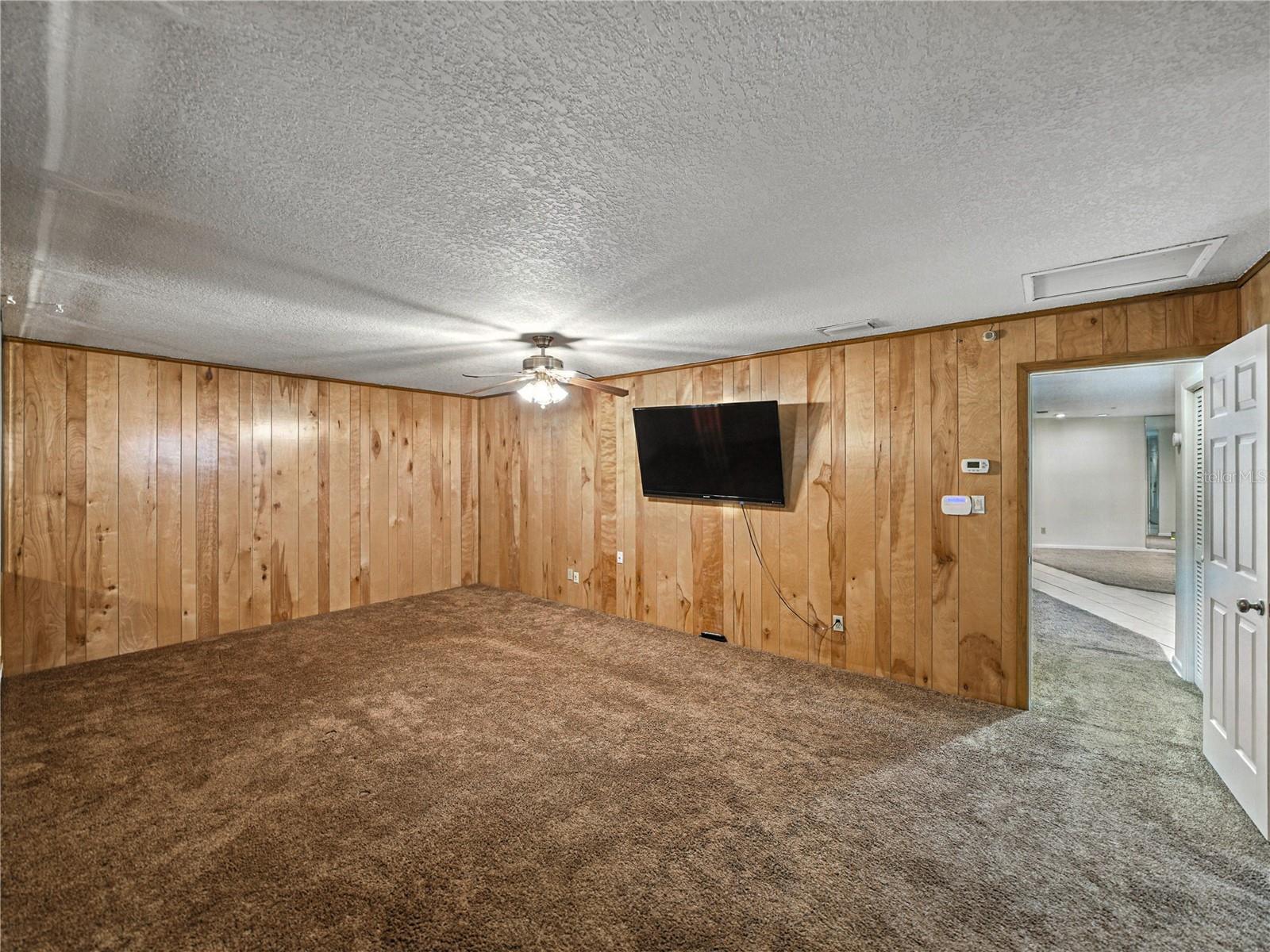 Image 46 of 93 For 17127 Bridlepath Court