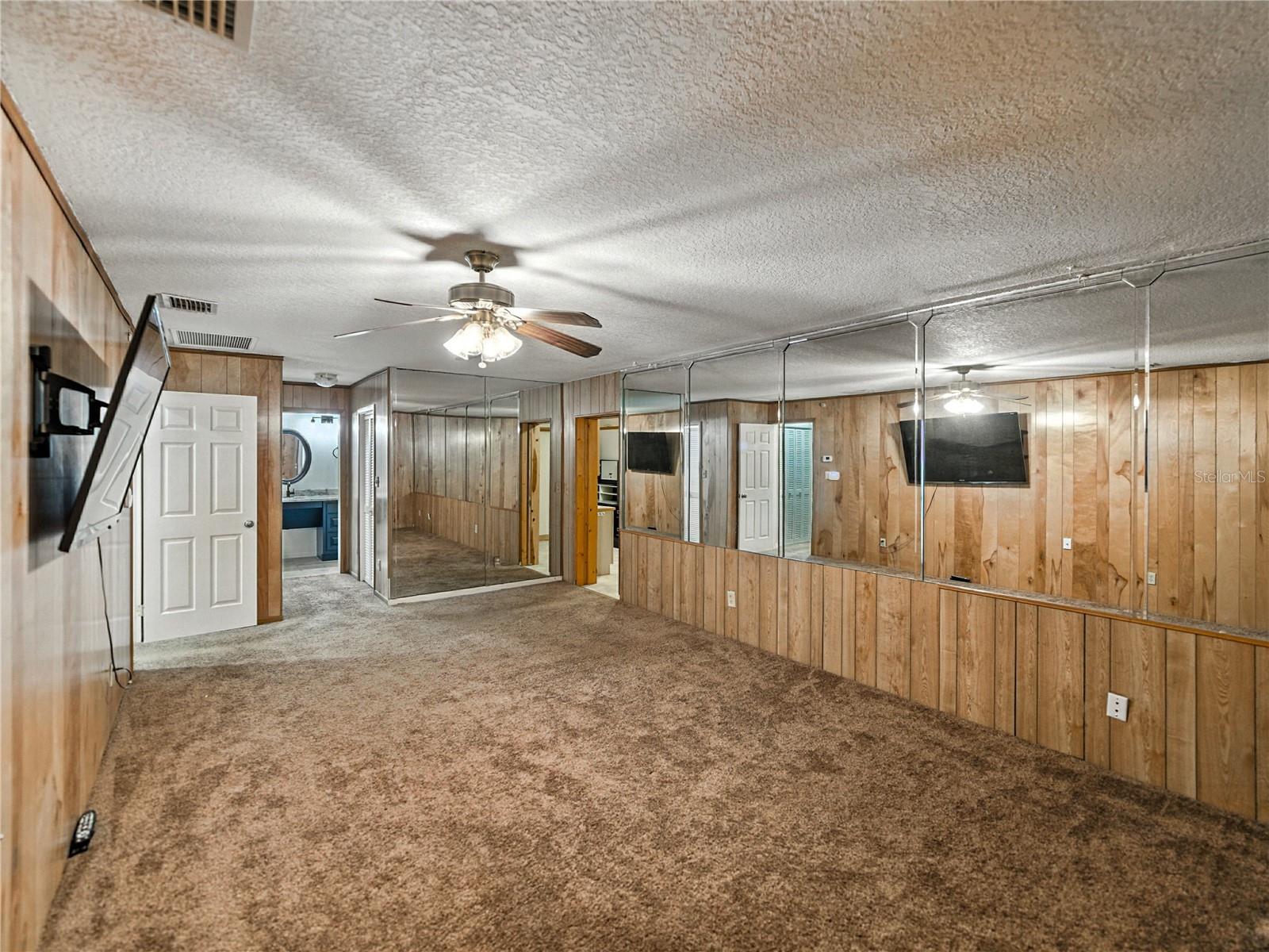 Image 47 of 93 For 17127 Bridlepath Court