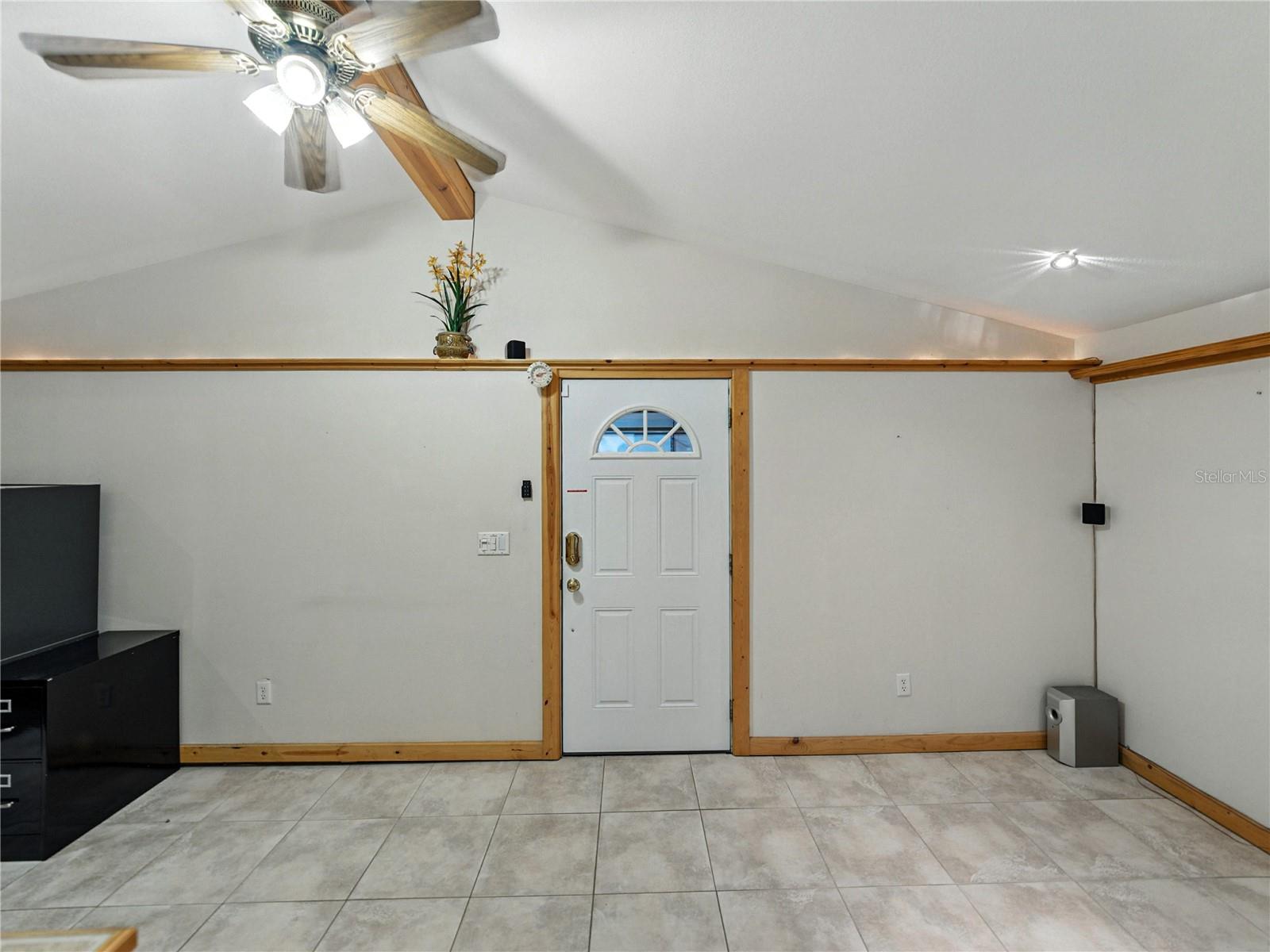 Image 54 of 93 For 17127 Bridlepath Court