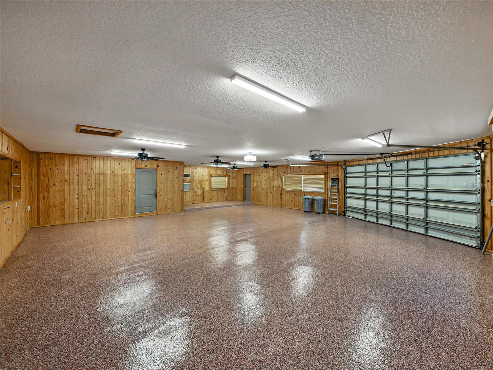 Image 62 of 93 For 17127 Bridlepath Court