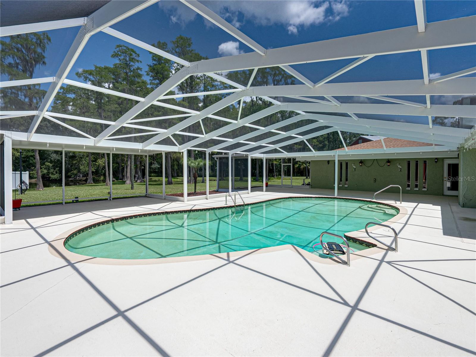 Image 66 of 93 For 17127 Bridlepath Court