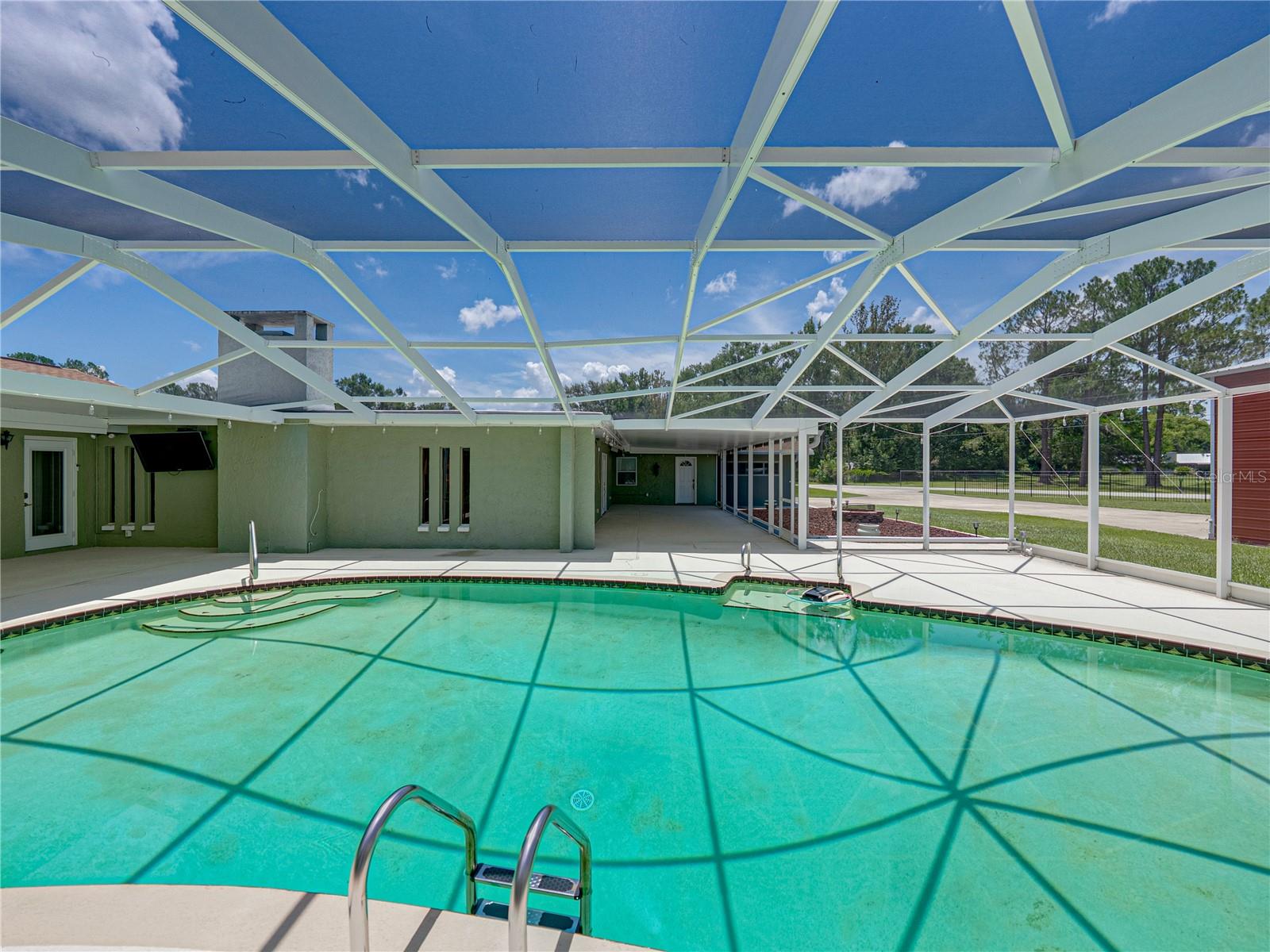 Image 70 of 93 For 17127 Bridlepath Court