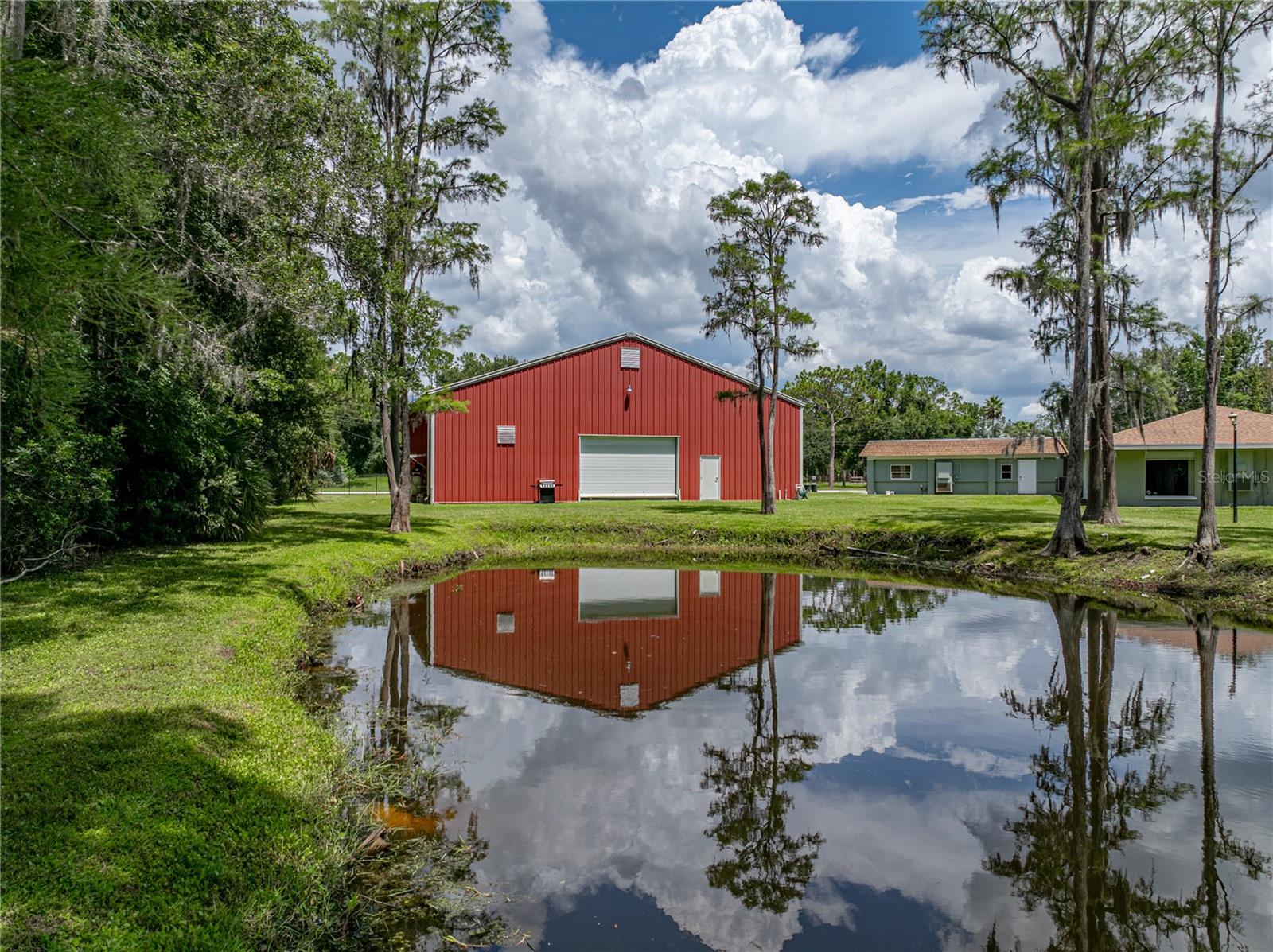Image 76 of 93 For 17127 Bridlepath Court