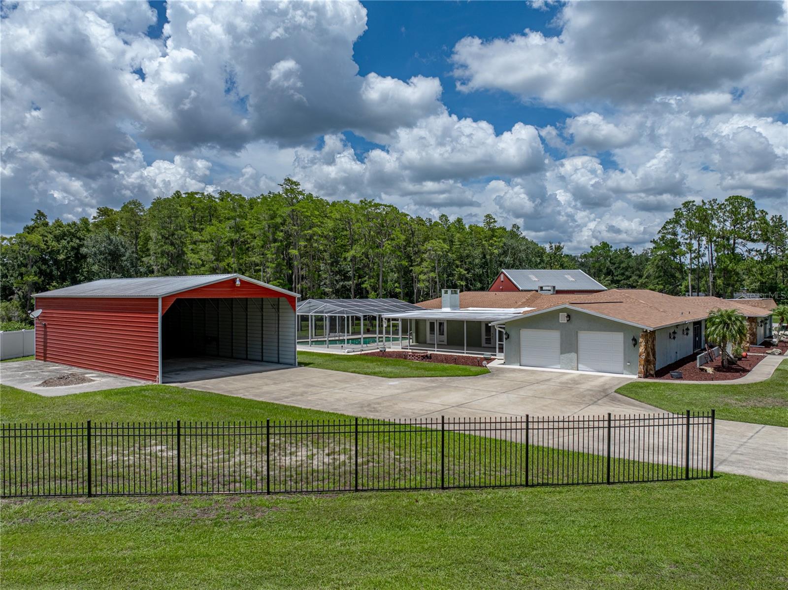 Image 79 of 93 For 17127 Bridlepath Court