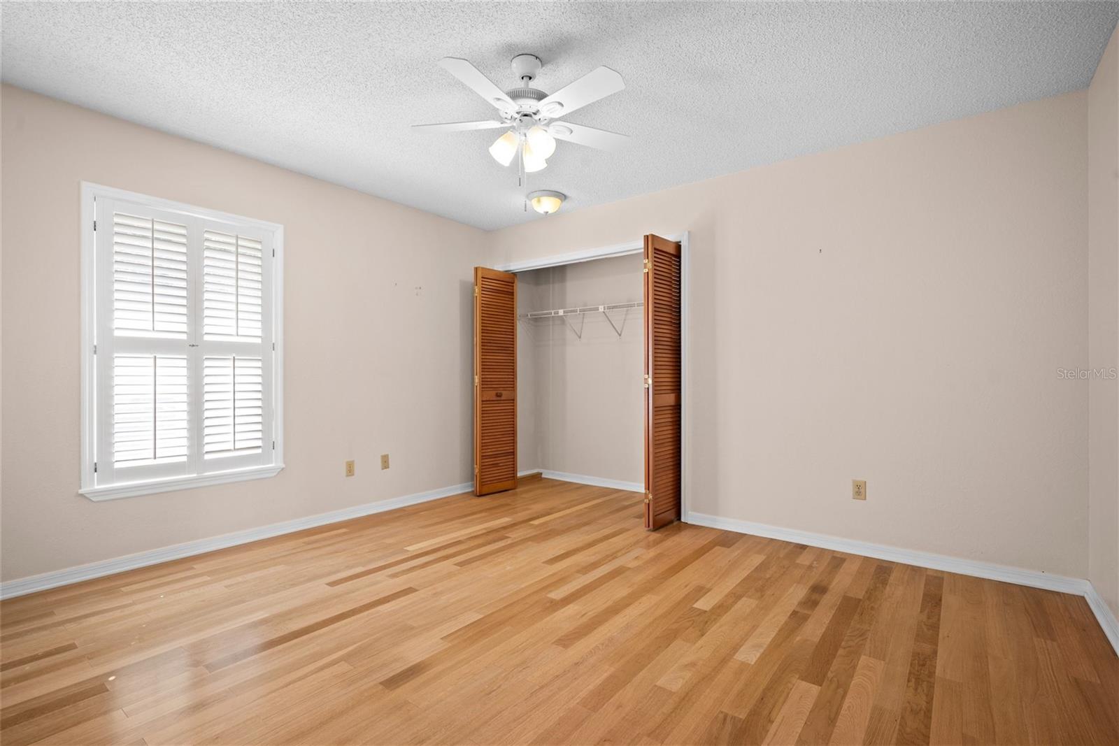 Image 13 of 32 For 9615 59th Avenue N