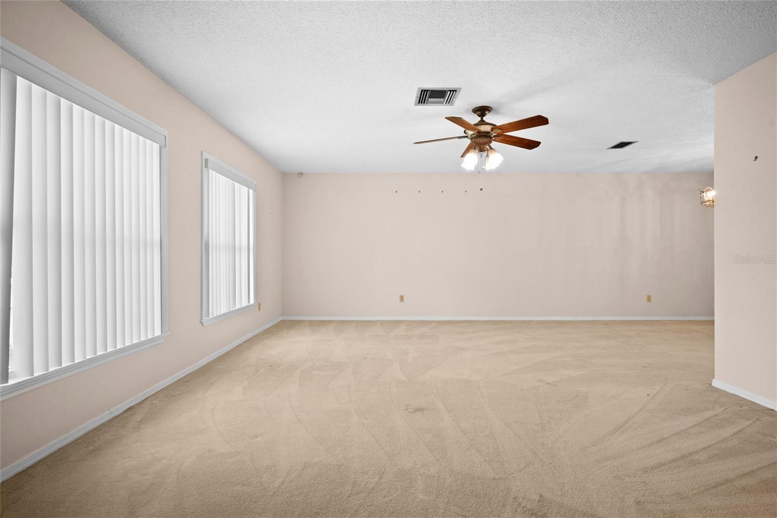 Image 3 of 32 For 9615 59th Avenue N