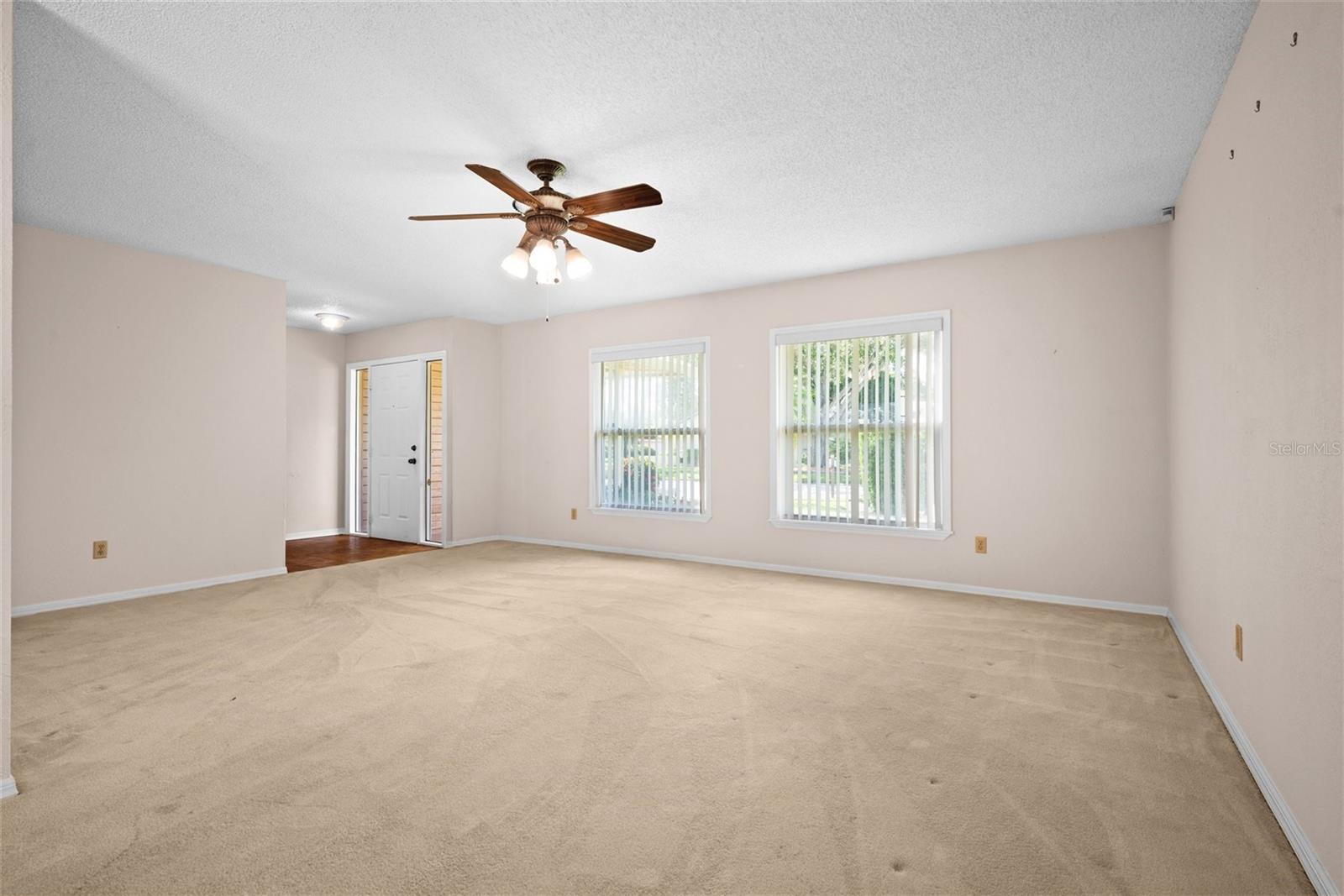 Image 4 of 32 For 9615 59th Avenue N