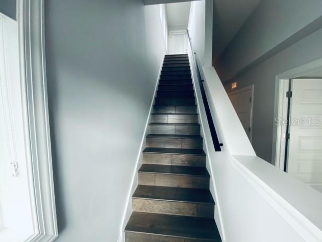 Image 30 of 39 For 105 5th Avenue N