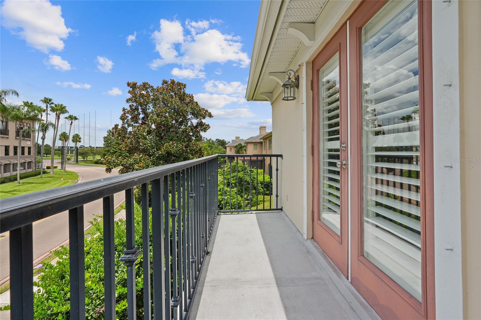 Image 18 of 49 For 290 Valencia Circle