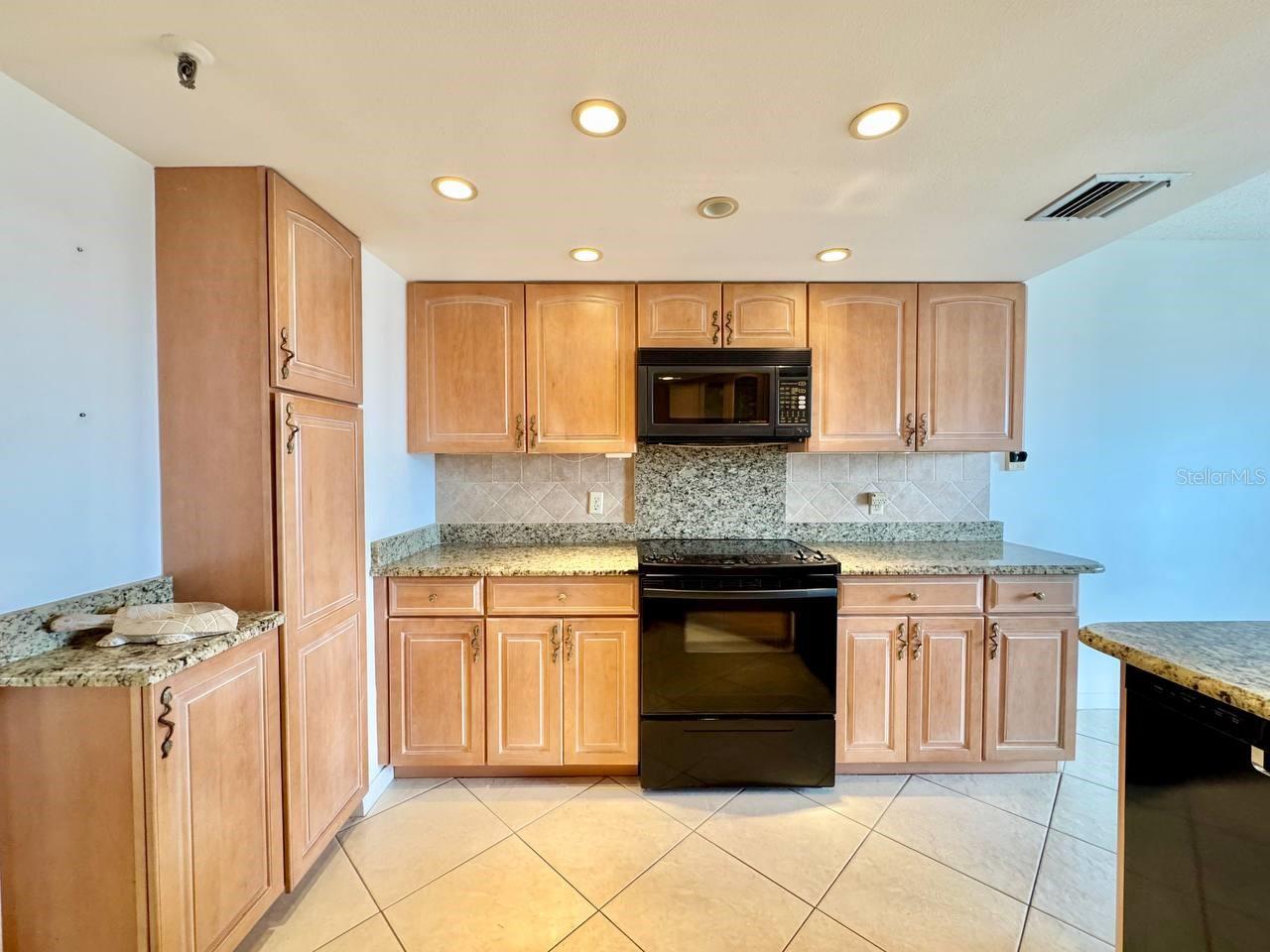 Image 11 of 38 For 5950 Pelican Bay Plaza S Ph-1b