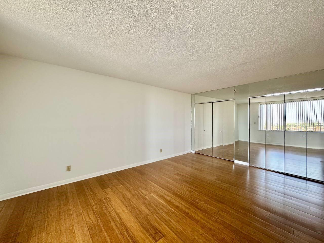 Image 15 of 38 For 5950 Pelican Bay Plaza S Ph-1b