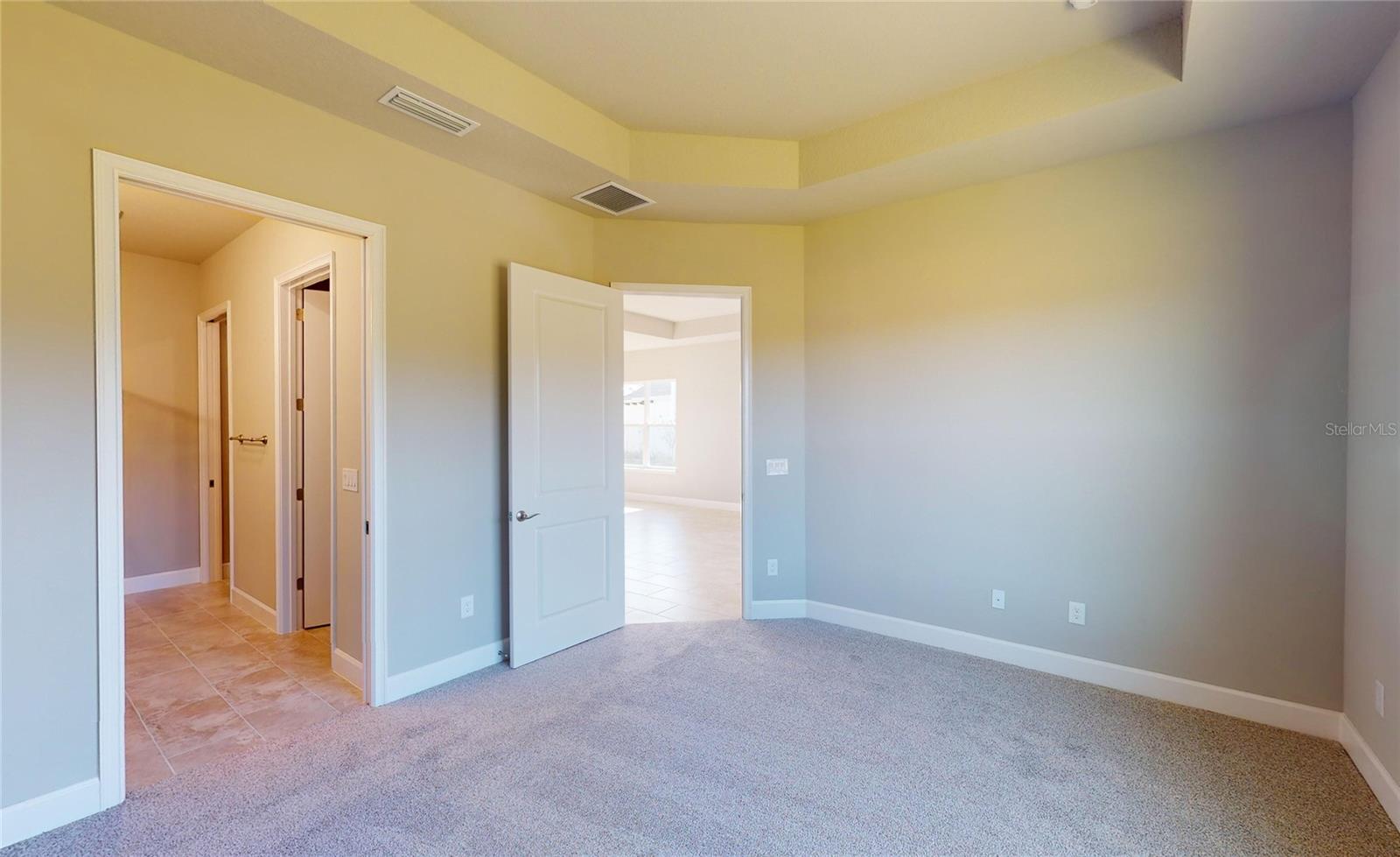 Image 13 of 21 For 6464 Roseberry Court N