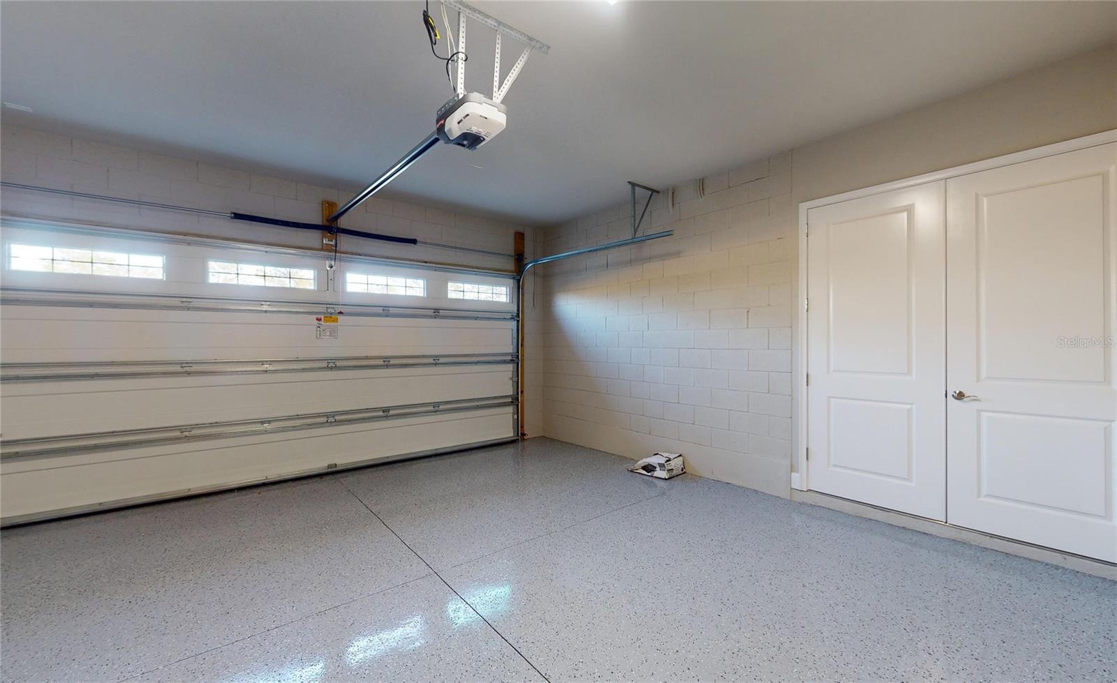 Image 18 of 21 For 6464 Roseberry Court N