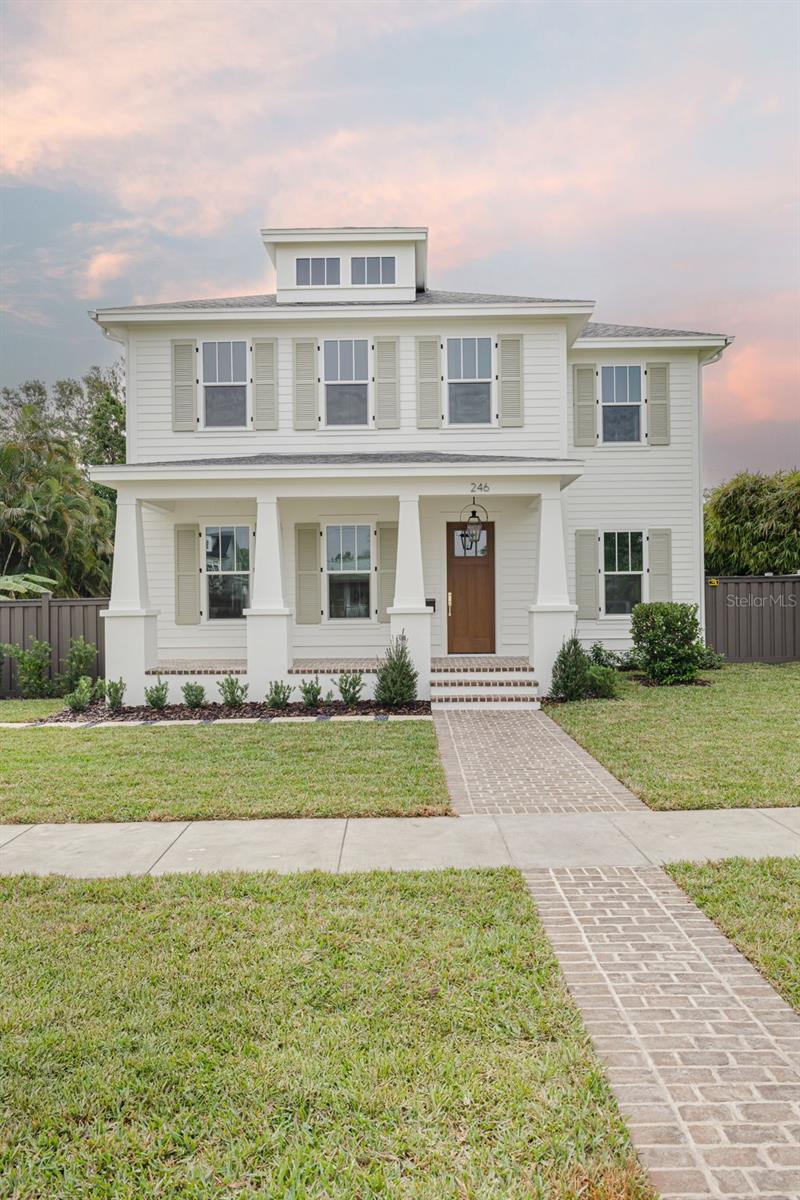 Listing photo id 52 for 246 23rd Avenue Se