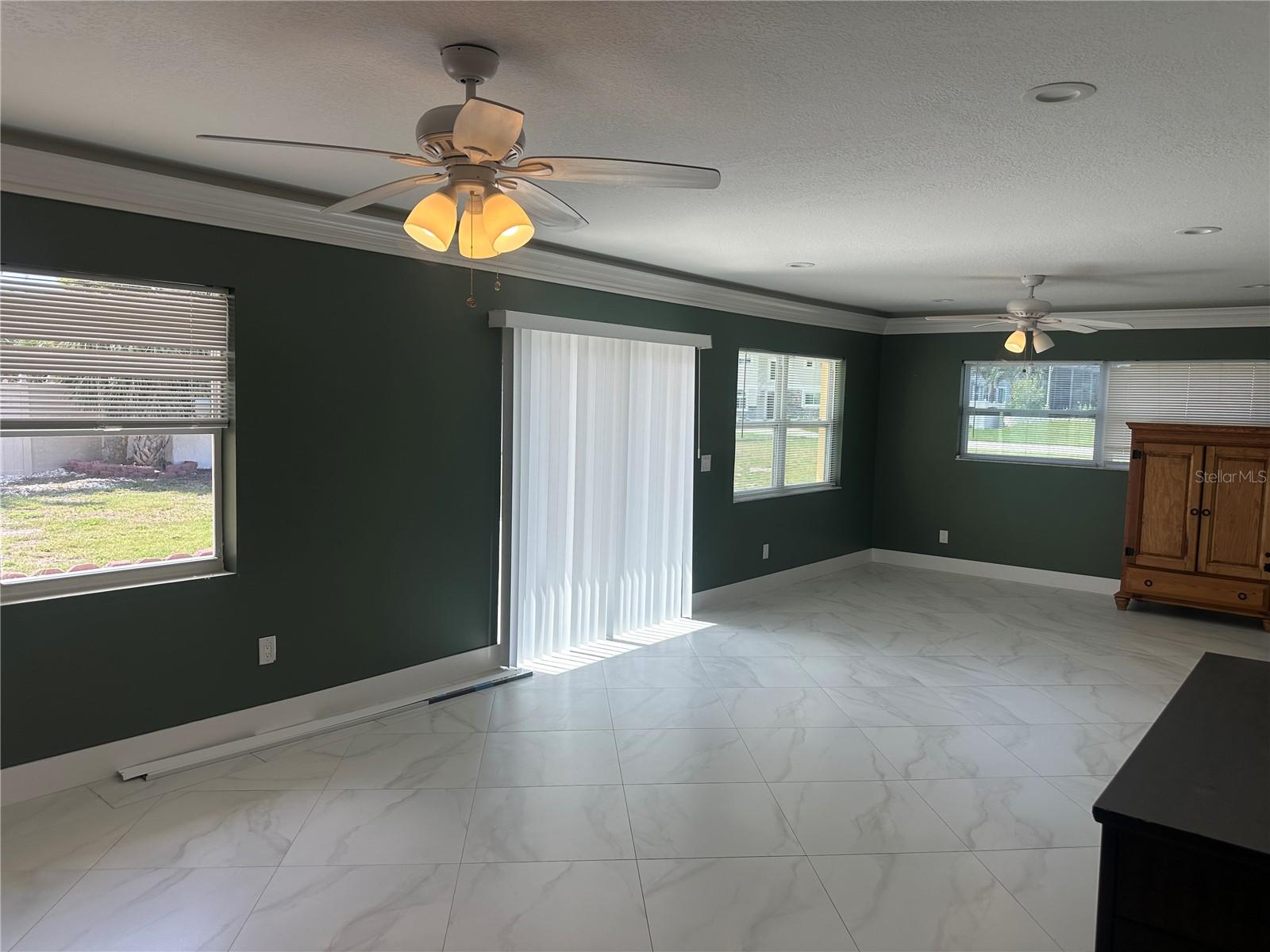 Image 10 of 37 For 3001 Gulf Boulevard