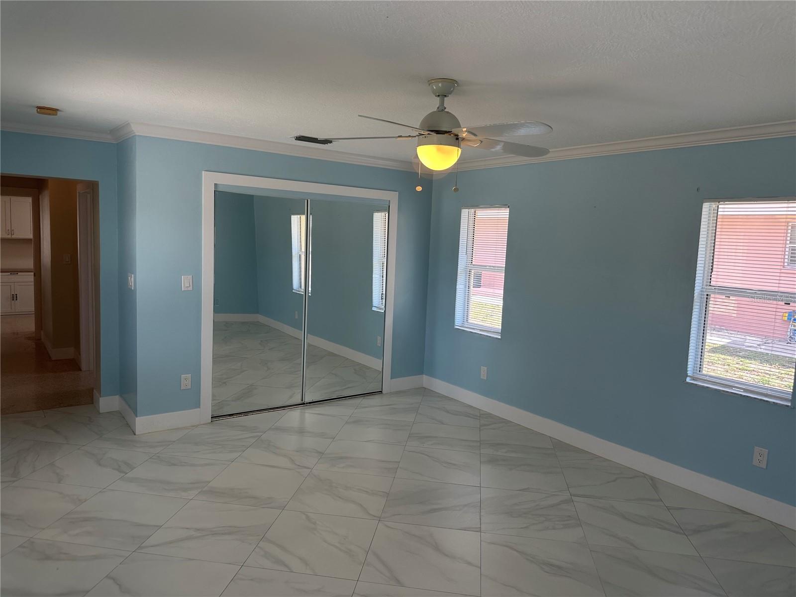 Image 15 of 37 For 3001 Gulf Boulevard