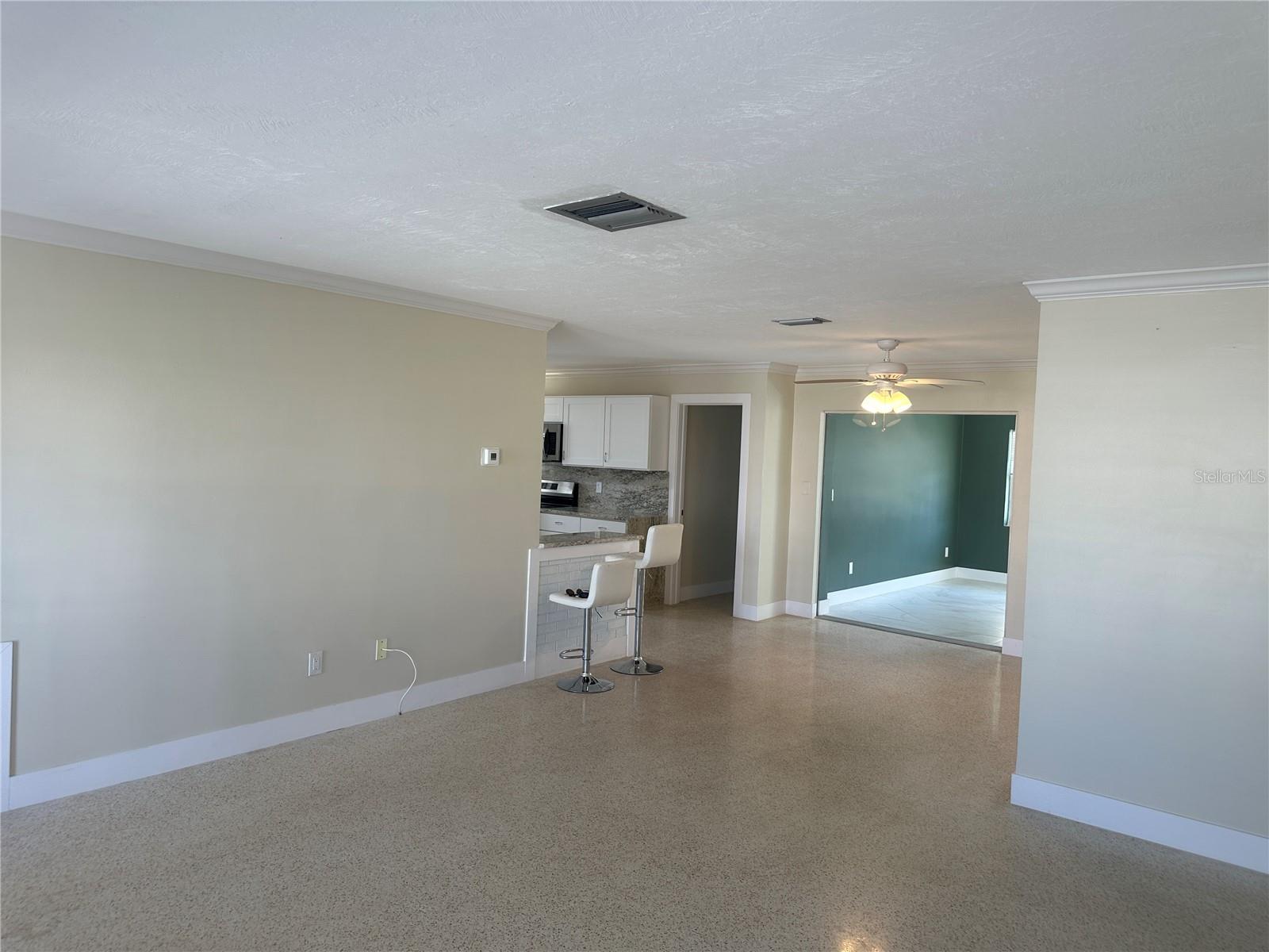 Image 9 of 37 For 3001 Gulf Boulevard