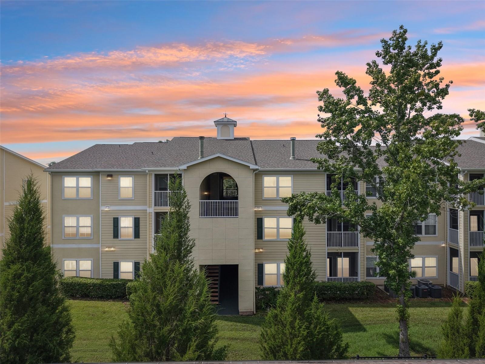 Details for 18443 Bridle Club Drive 18443, TAMPA, FL 33647