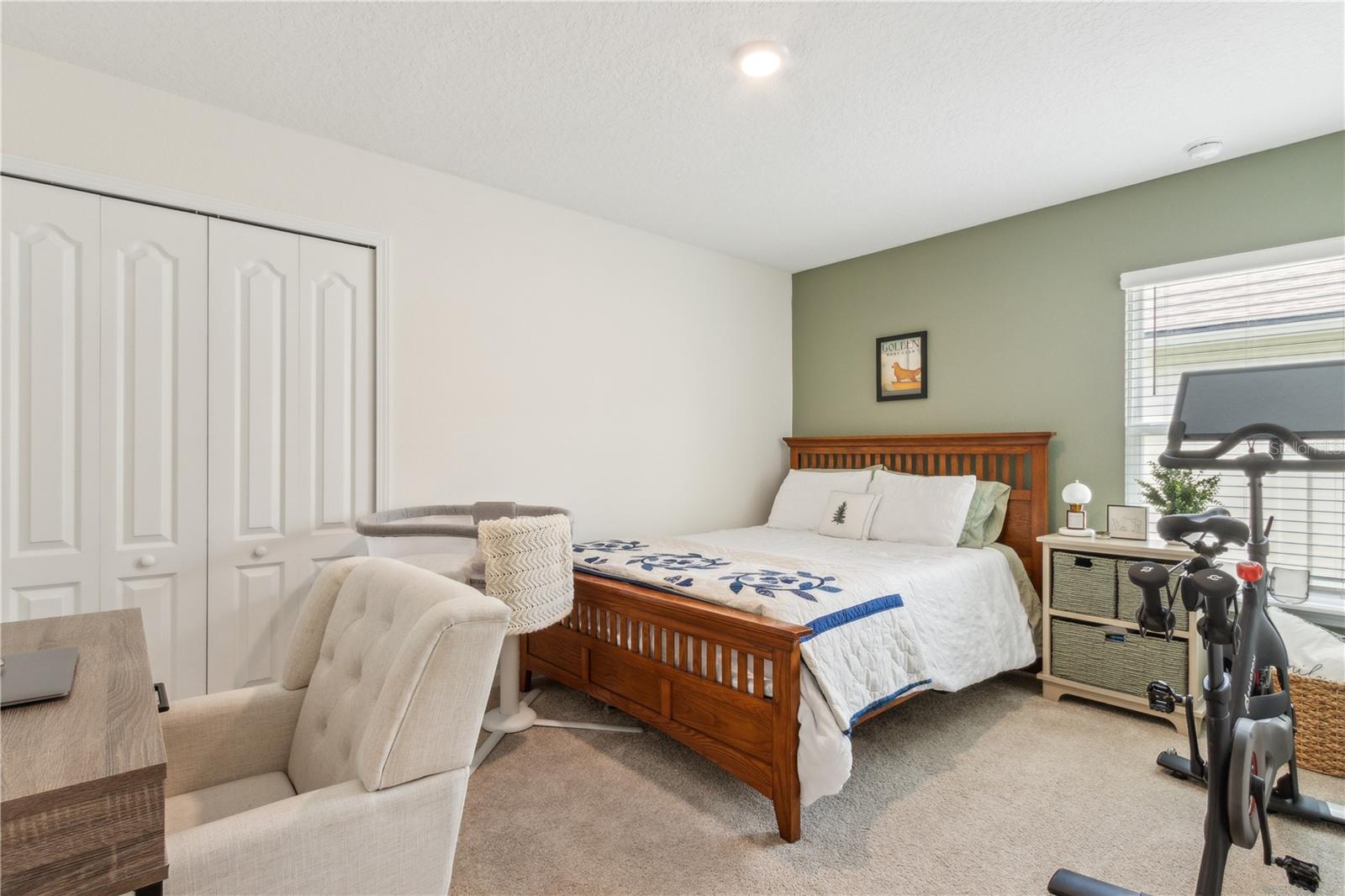 Image 26 of 45 For 65688 Edgewater Drive
