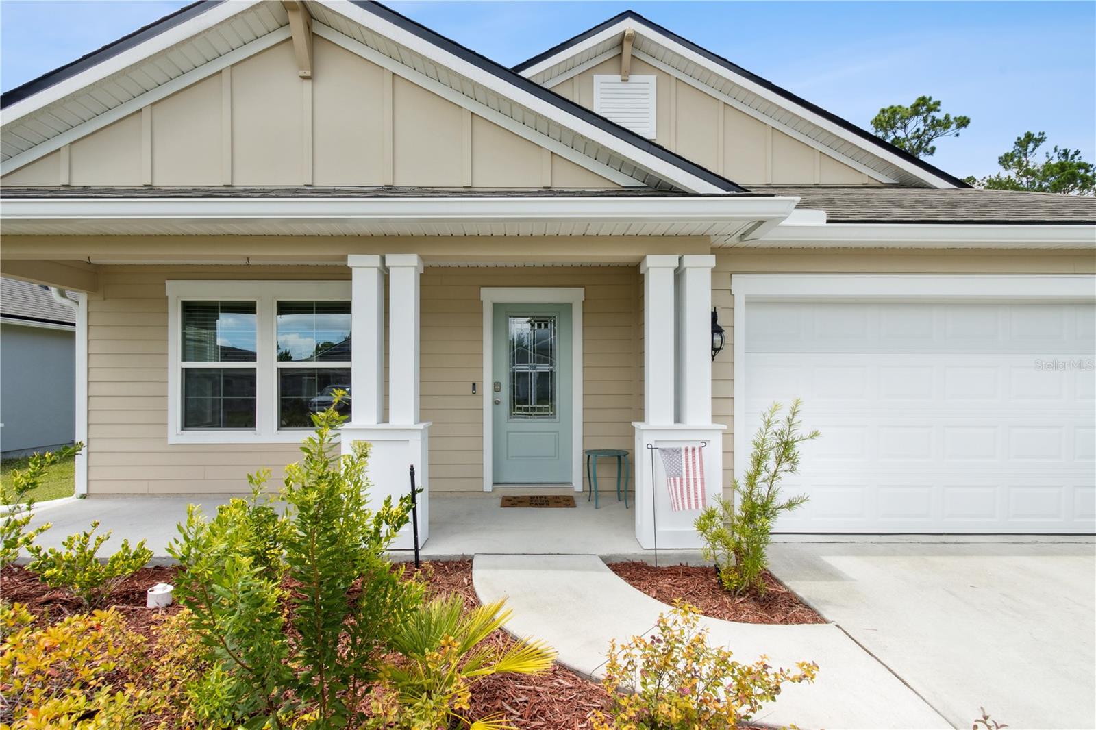 Image 3 of 45 For 65688 Edgewater Drive