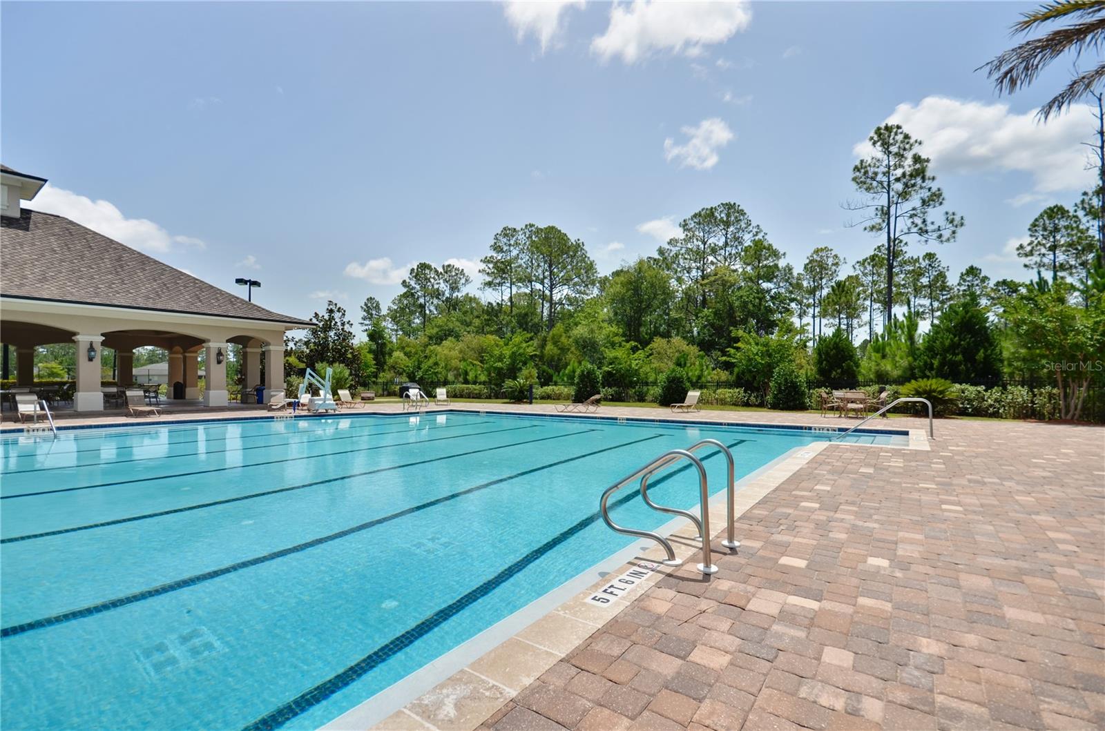 Image 40 of 45 For 65688 Edgewater Drive