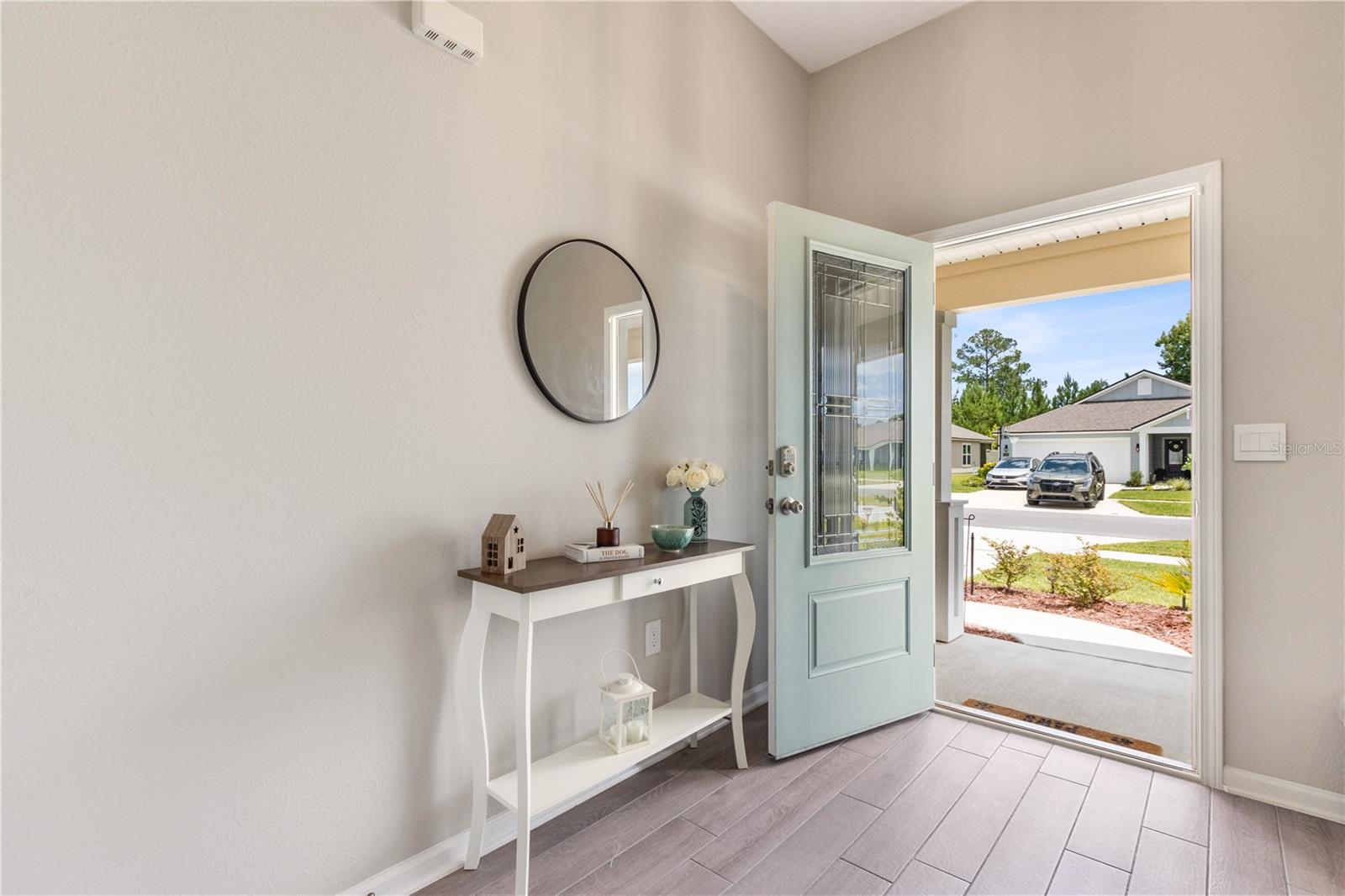 Image 7 of 45 For 65688 Edgewater Drive