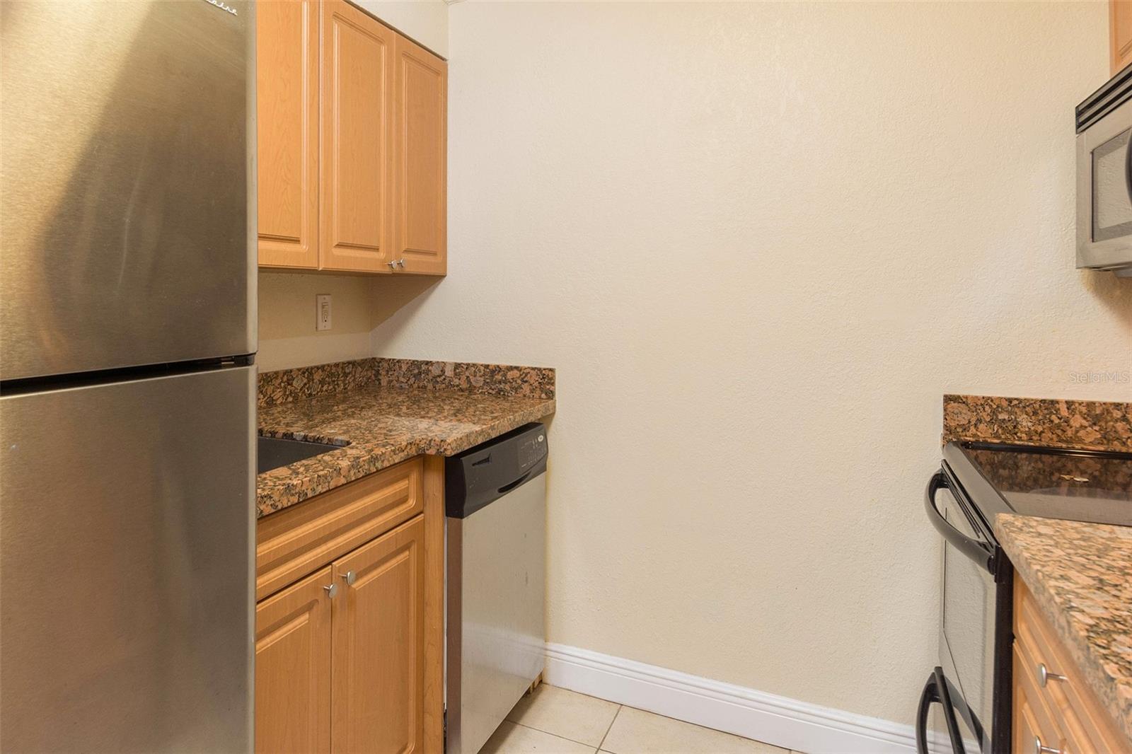 Image 24 of 29 For 5221 Bayshore Boulevard 42