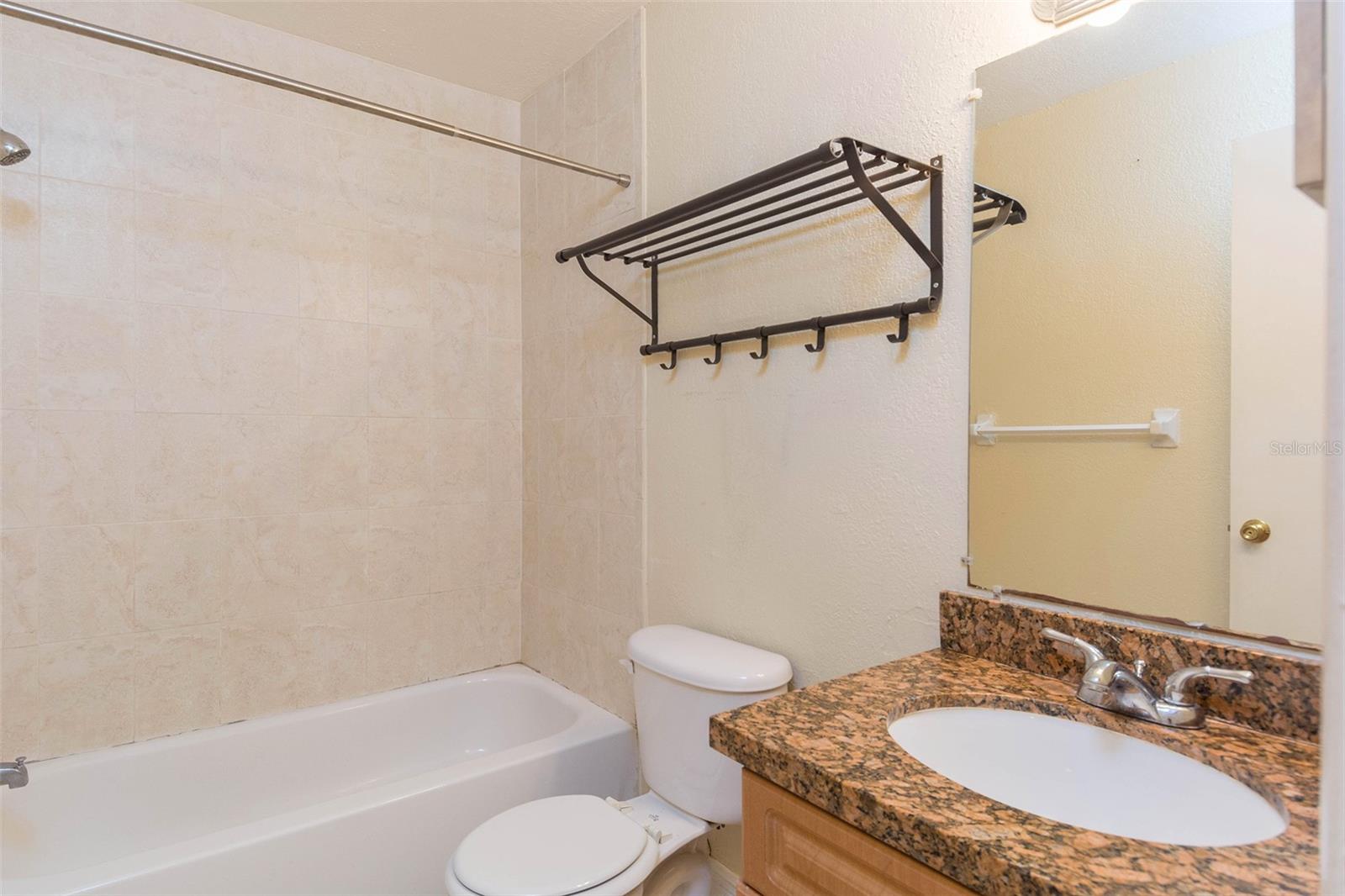 Image 26 of 29 For 5221 Bayshore Boulevard 42