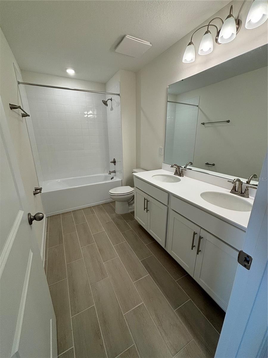 Image 22 of 39 For 5430 Catmint Drive