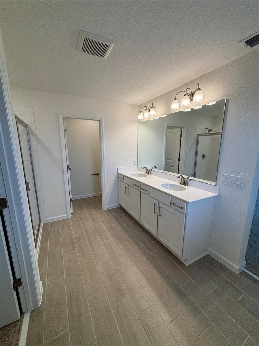 Image 33 of 39 For 5430 Catmint Drive
