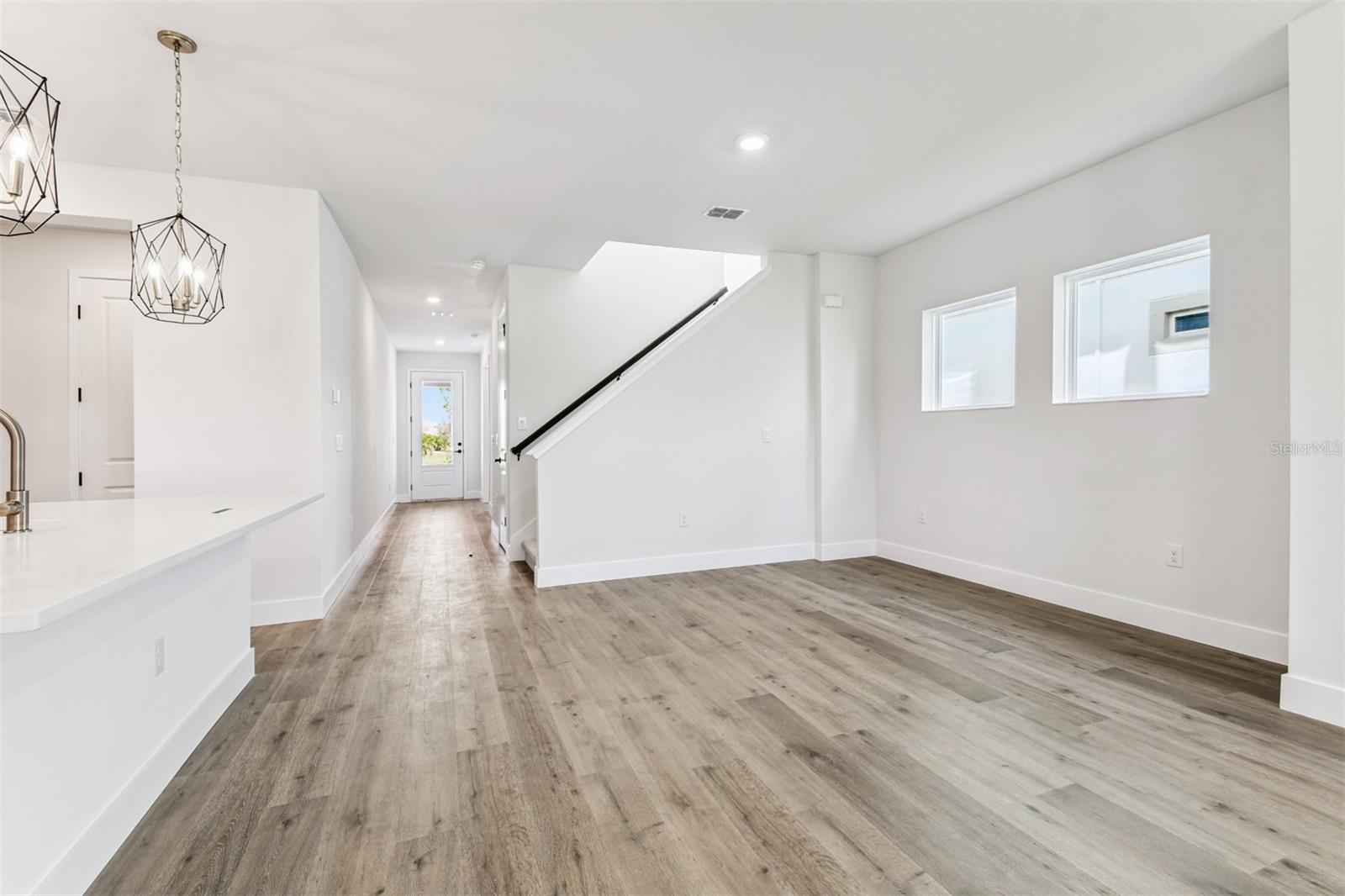 Image 12 of 50 For 6219 Jensen View Avenue