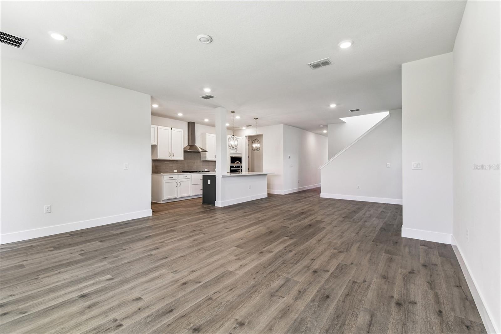 Image 16 of 50 For 6219 Jensen View Avenue