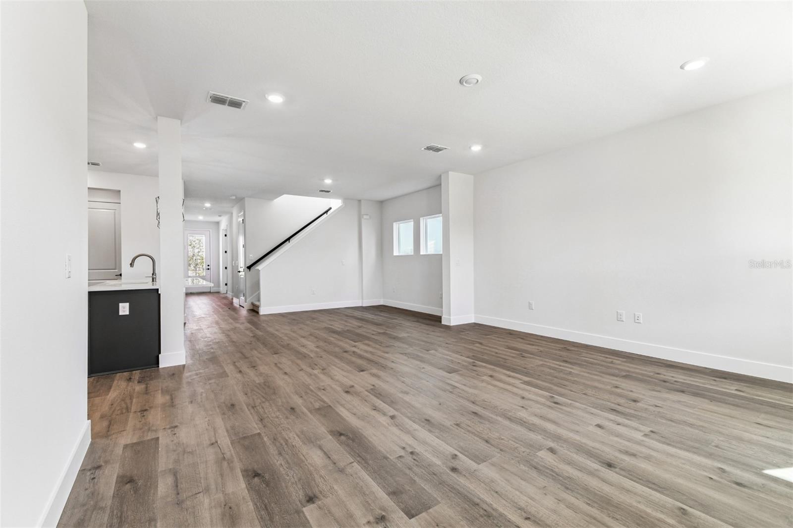 Image 17 of 50 For 6219 Jensen View Avenue