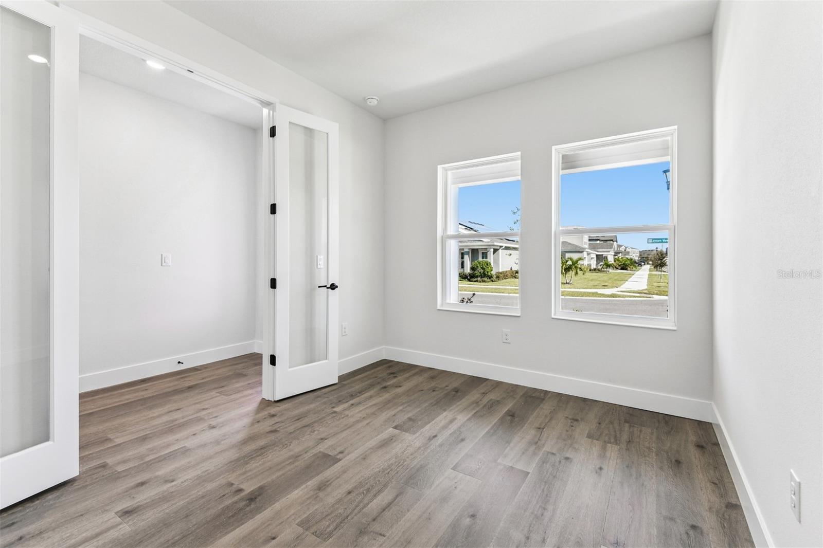 Image 19 of 50 For 6219 Jensen View Avenue