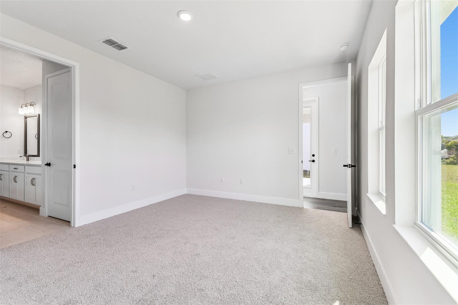 Image 23 of 50 For 6219 Jensen View Avenue