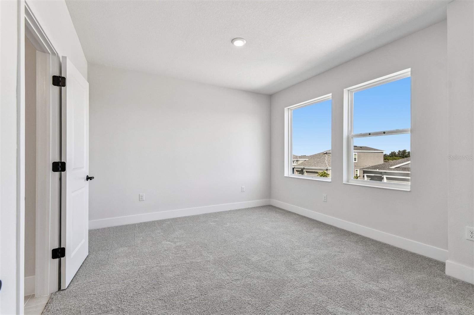 Image 32 of 50 For 6219 Jensen View Avenue