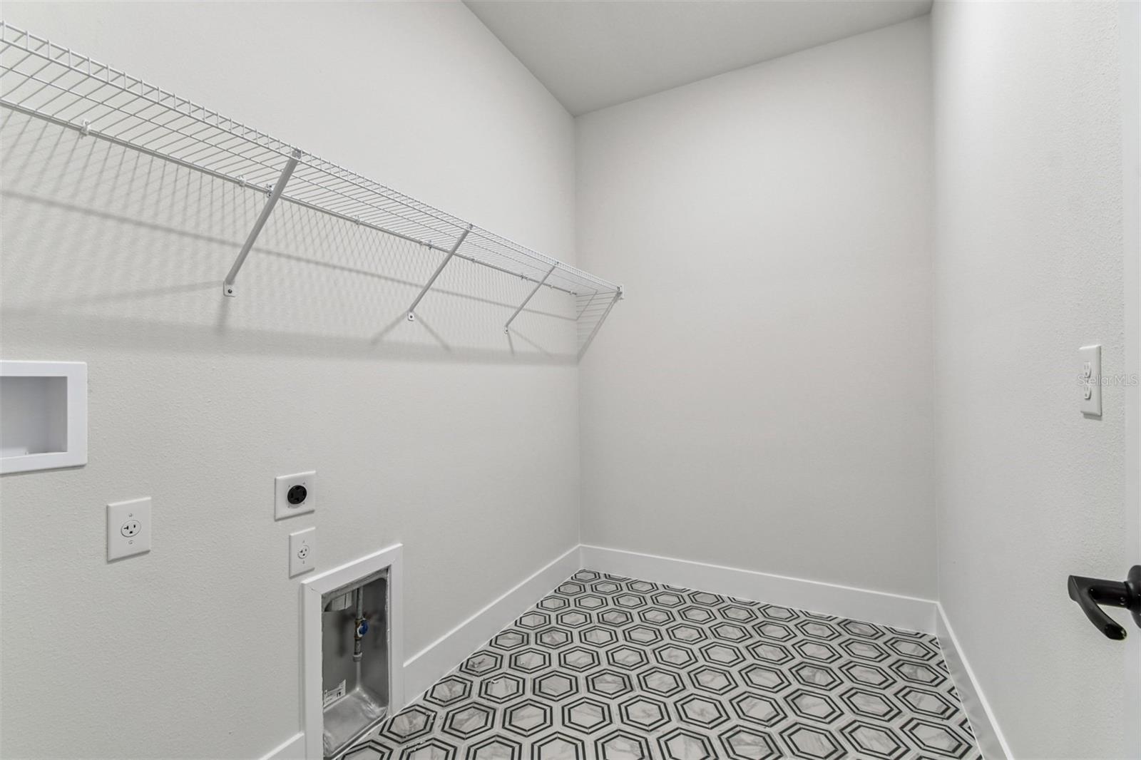 Image 41 of 50 For 6219 Jensen View Avenue