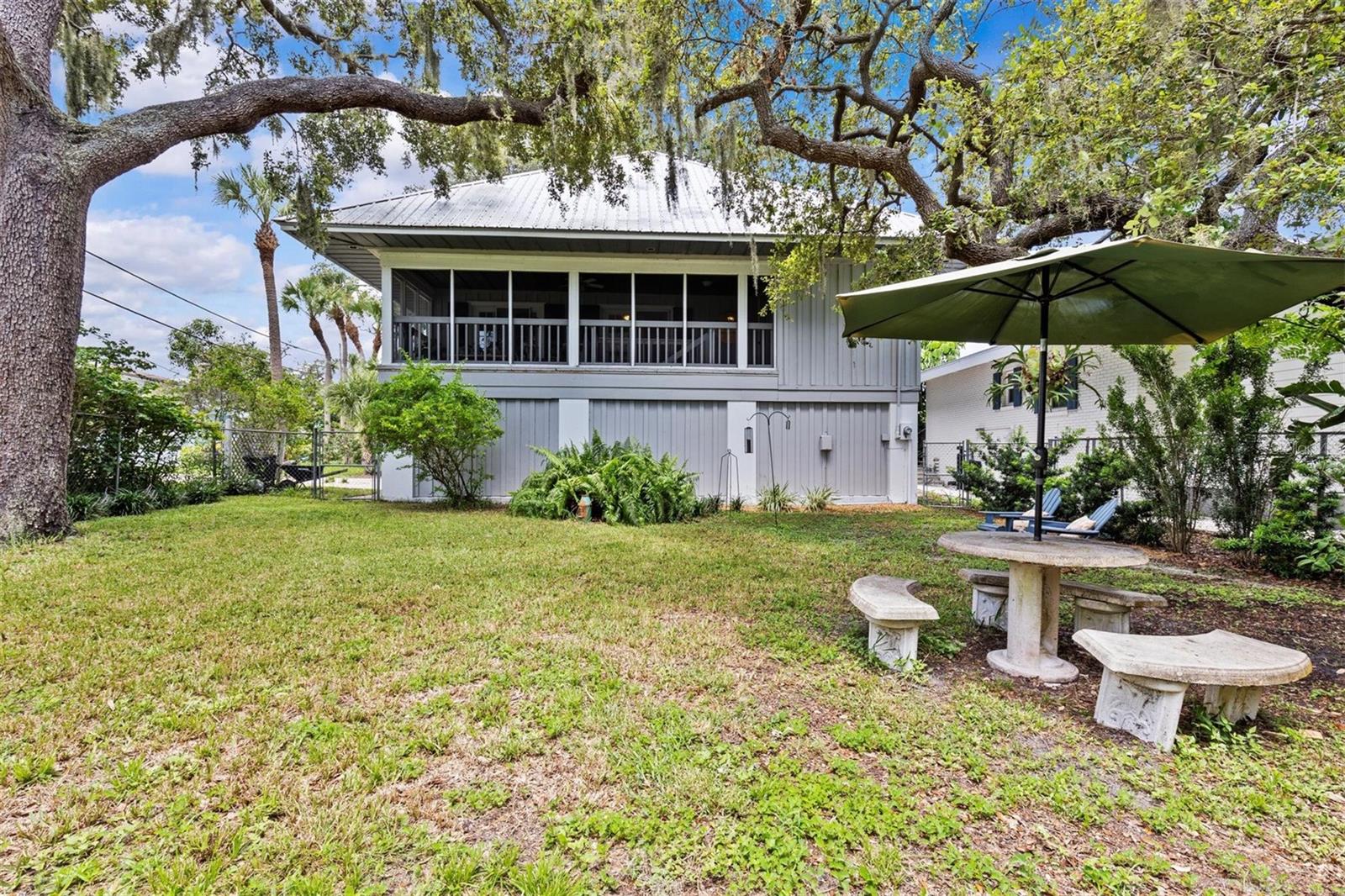 Image 8 of 72 For 600 Mayo Street