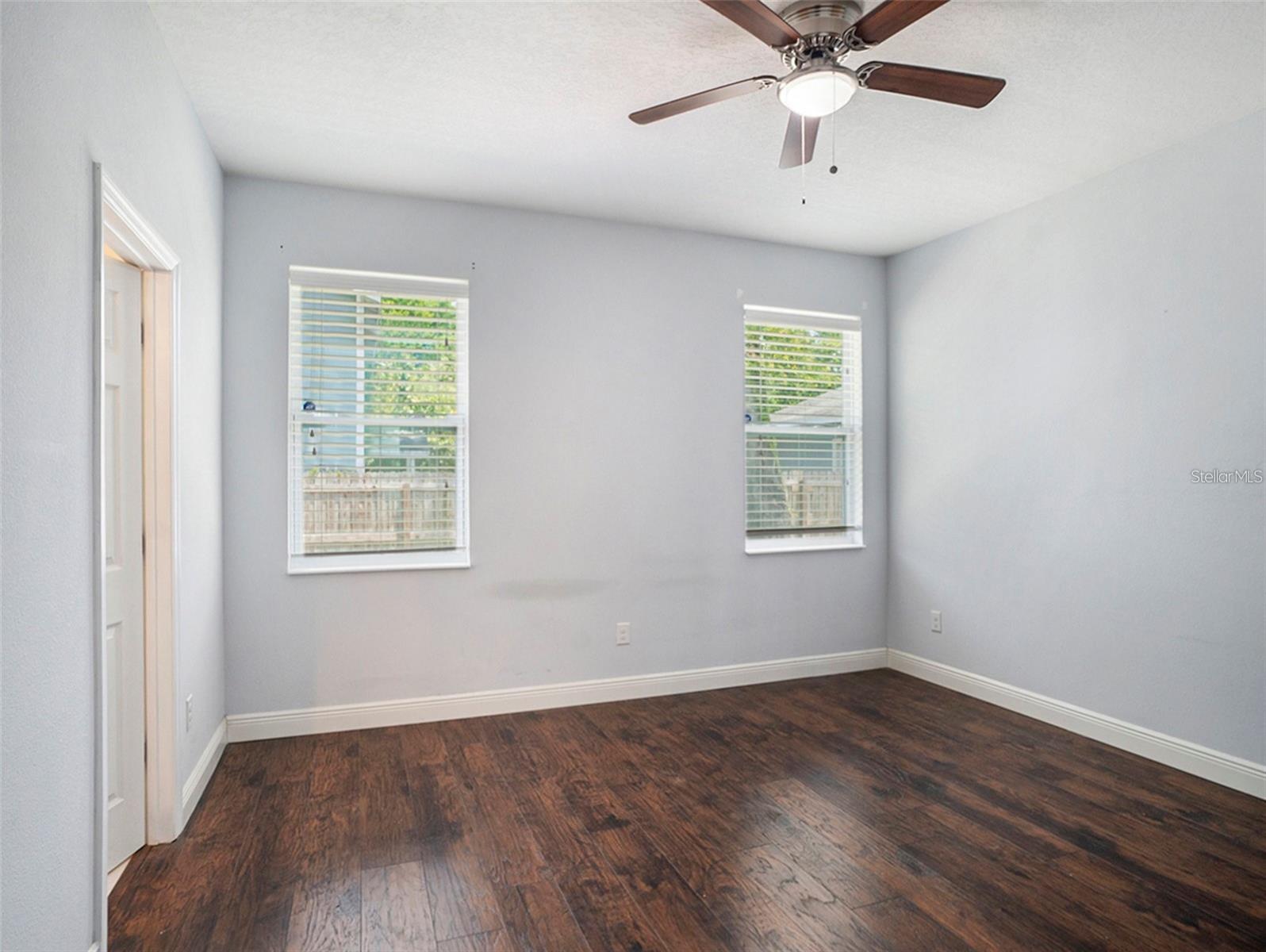 Image 10 of 21 For 916 North Bay Street