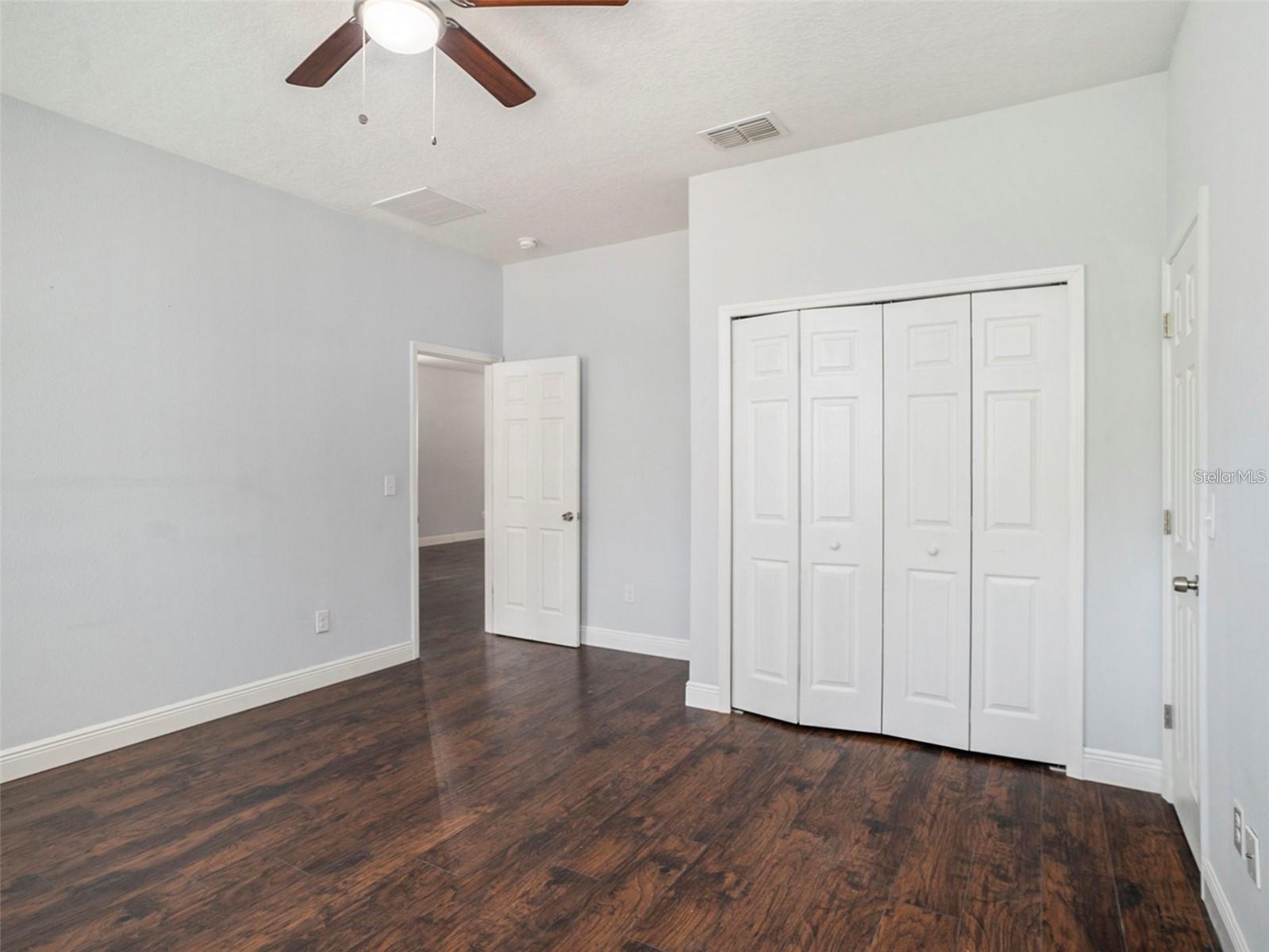 Image 13 of 21 For 916 North Bay Street