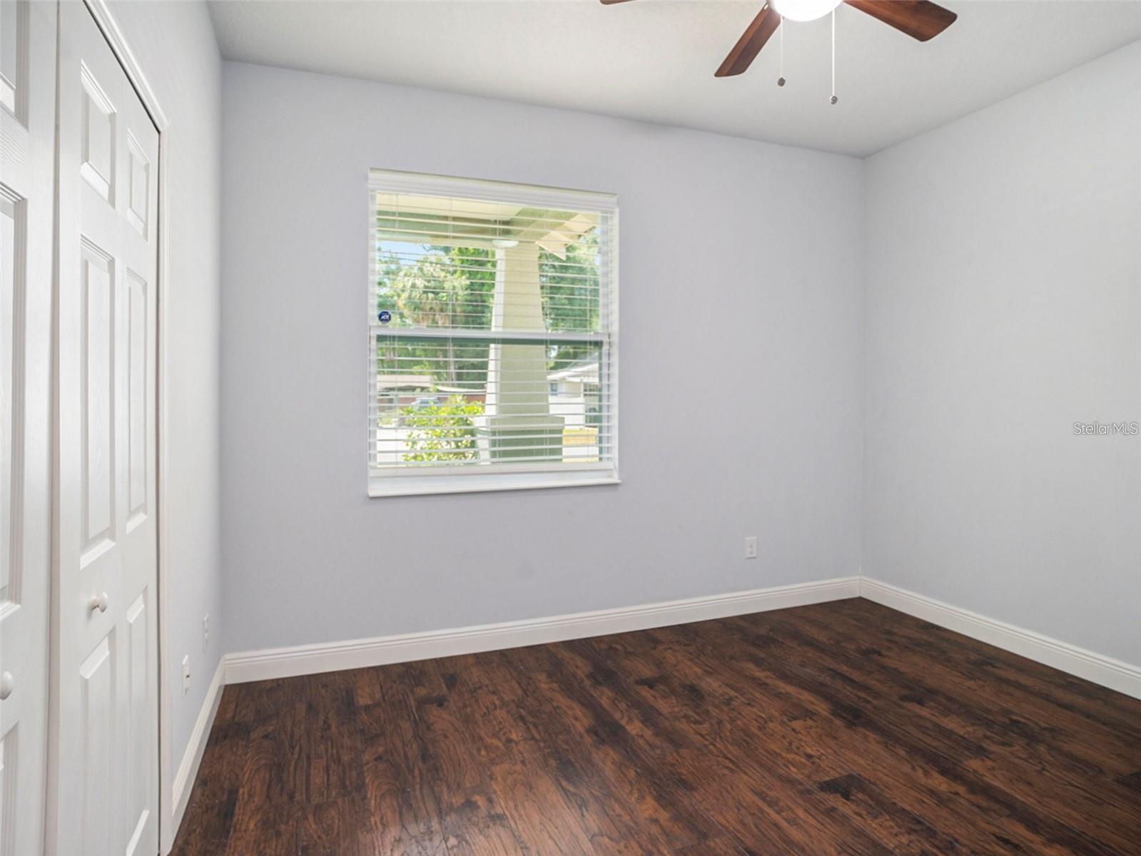 Image 15 of 21 For 916 North Bay Street