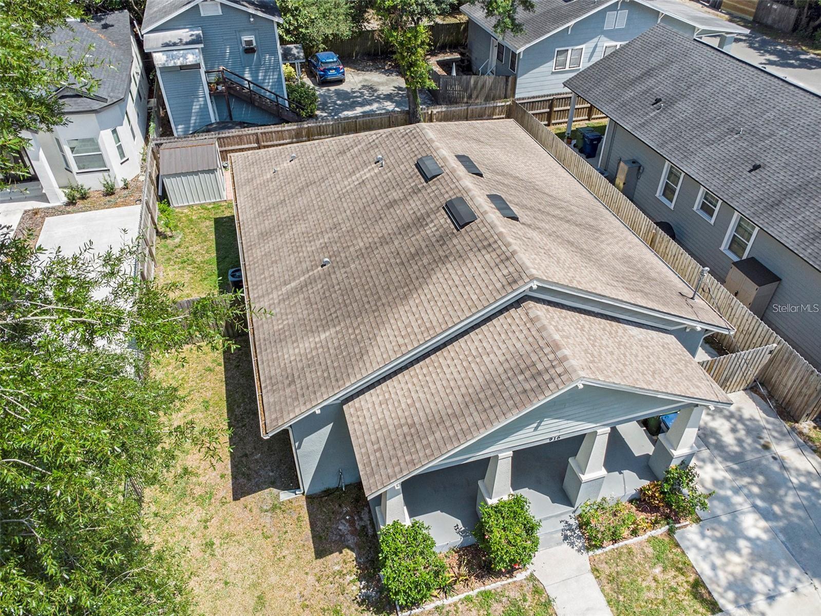 Image 19 of 21 For 916 North Bay Street