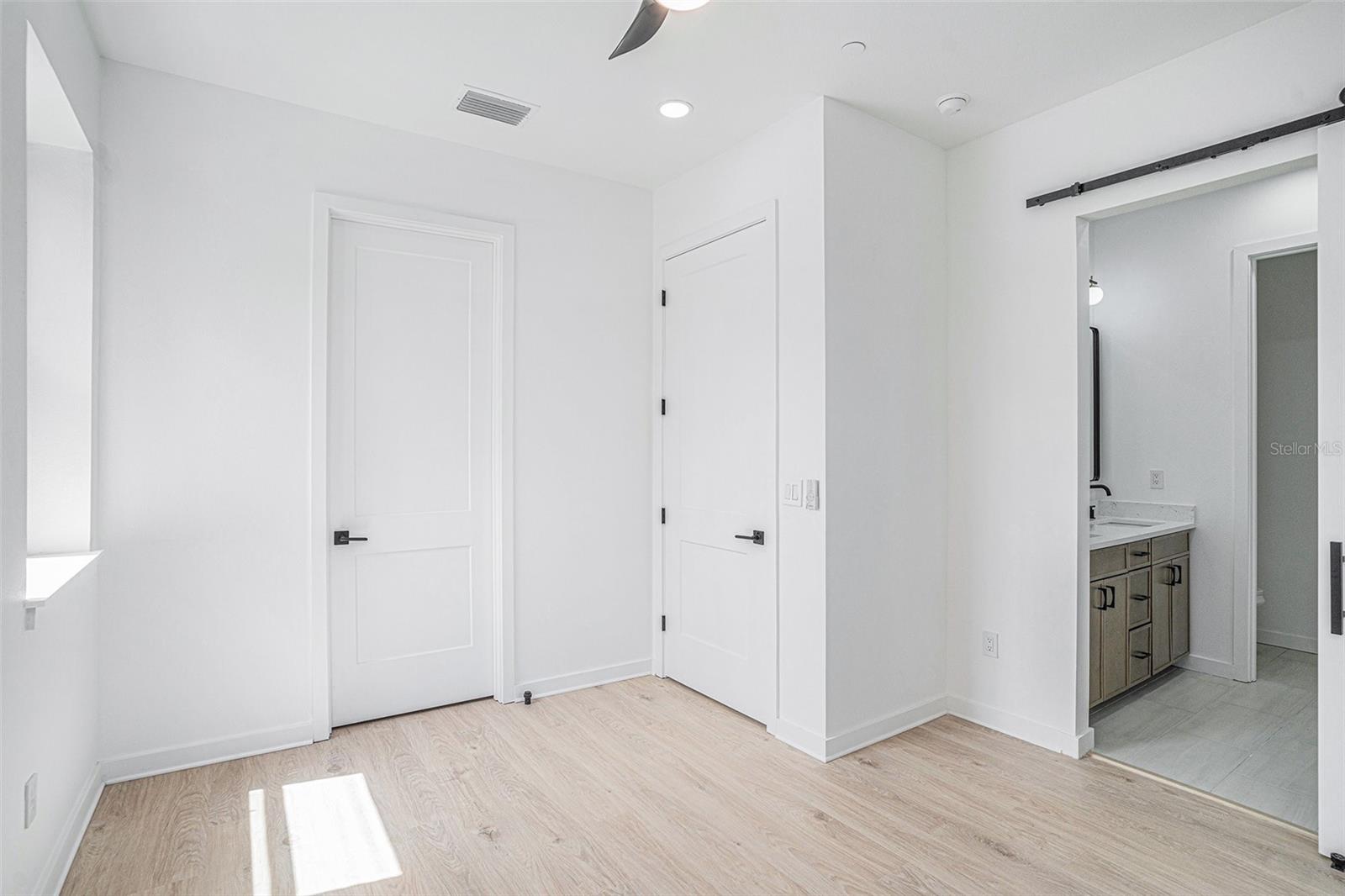 Image 14 of 27 For 1801 Morgan Street 9